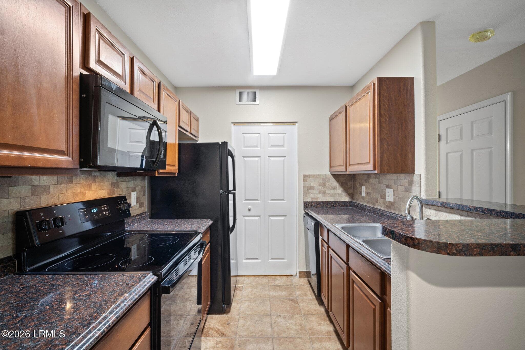 16-web-or-mls-DSC09469 - 897 Fording Island Road 310, Bluffton, SC 29910