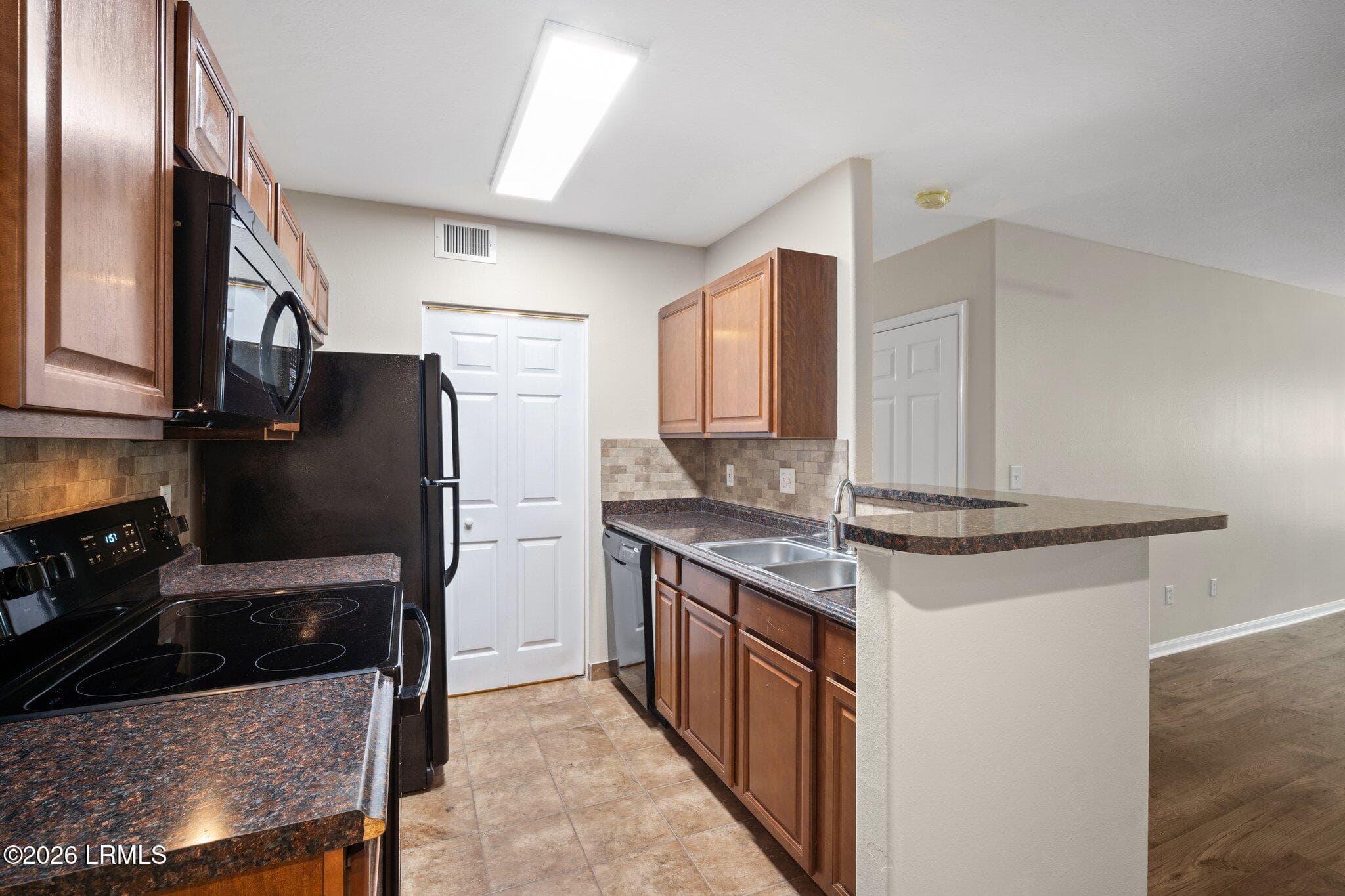 17-web-or-mls-DSC09473 - 897 Fording Island Road 310, Bluffton, SC 29910