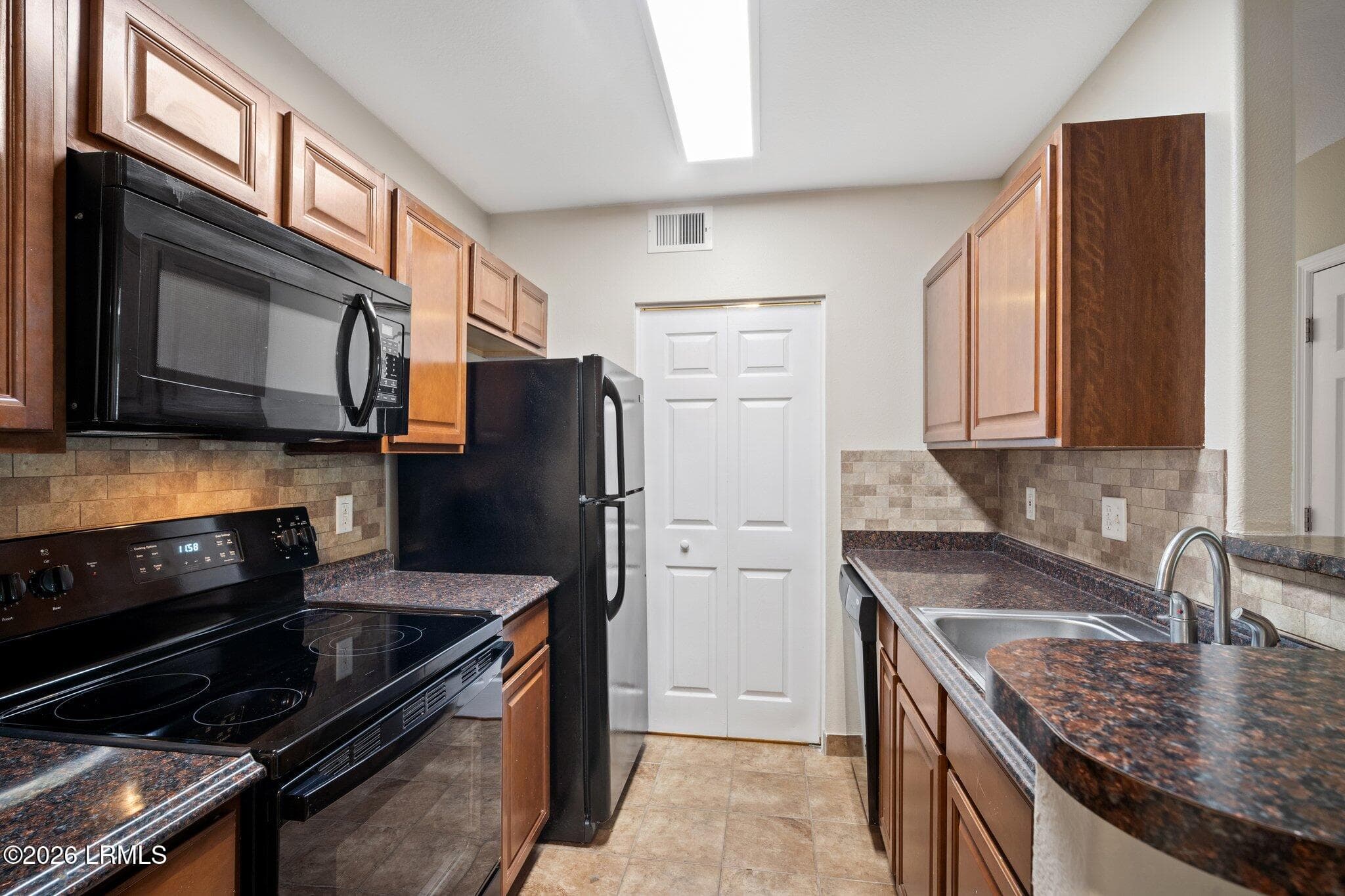 18-web-or-mls-DSC09479 - 897 Fording Island Road 310, Bluffton, SC 29910