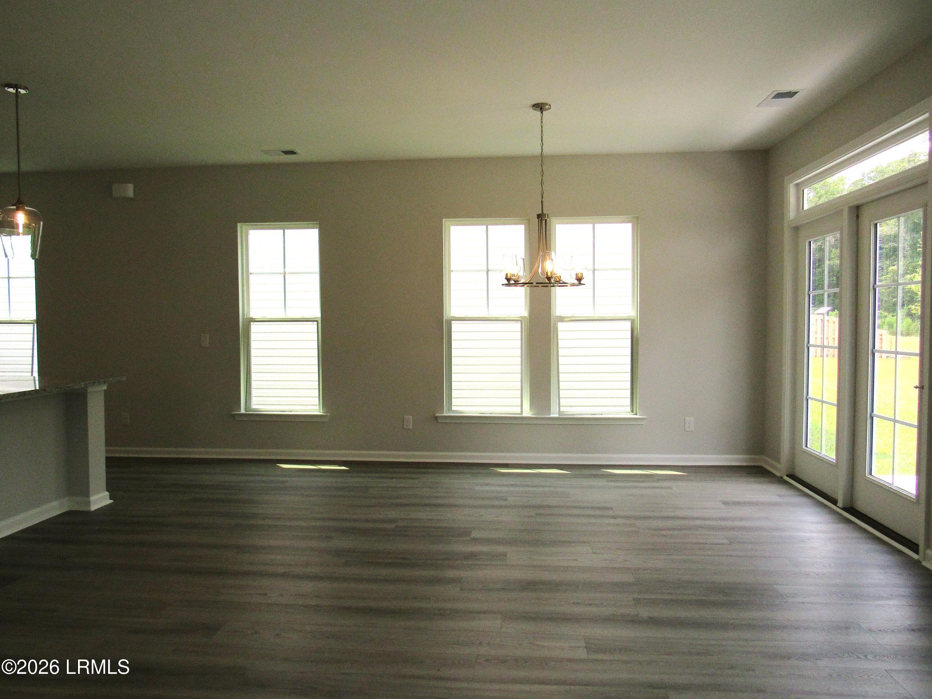 Dining - 371 Conifer Street, Hardeeville, SC 29927