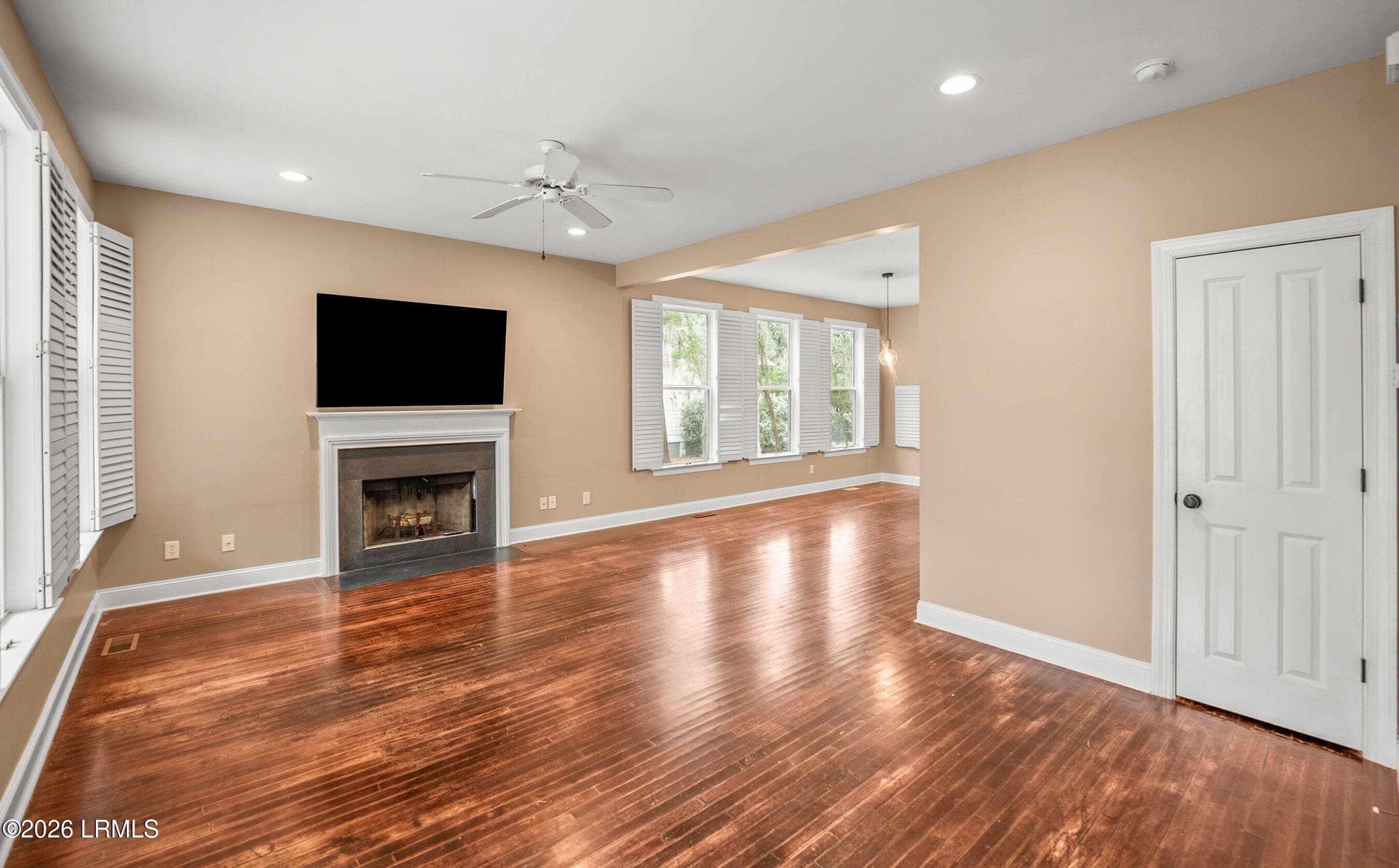 DSC07747.jpg-SMALL - 2677 Broad Street, Beaufort, SC 29902
