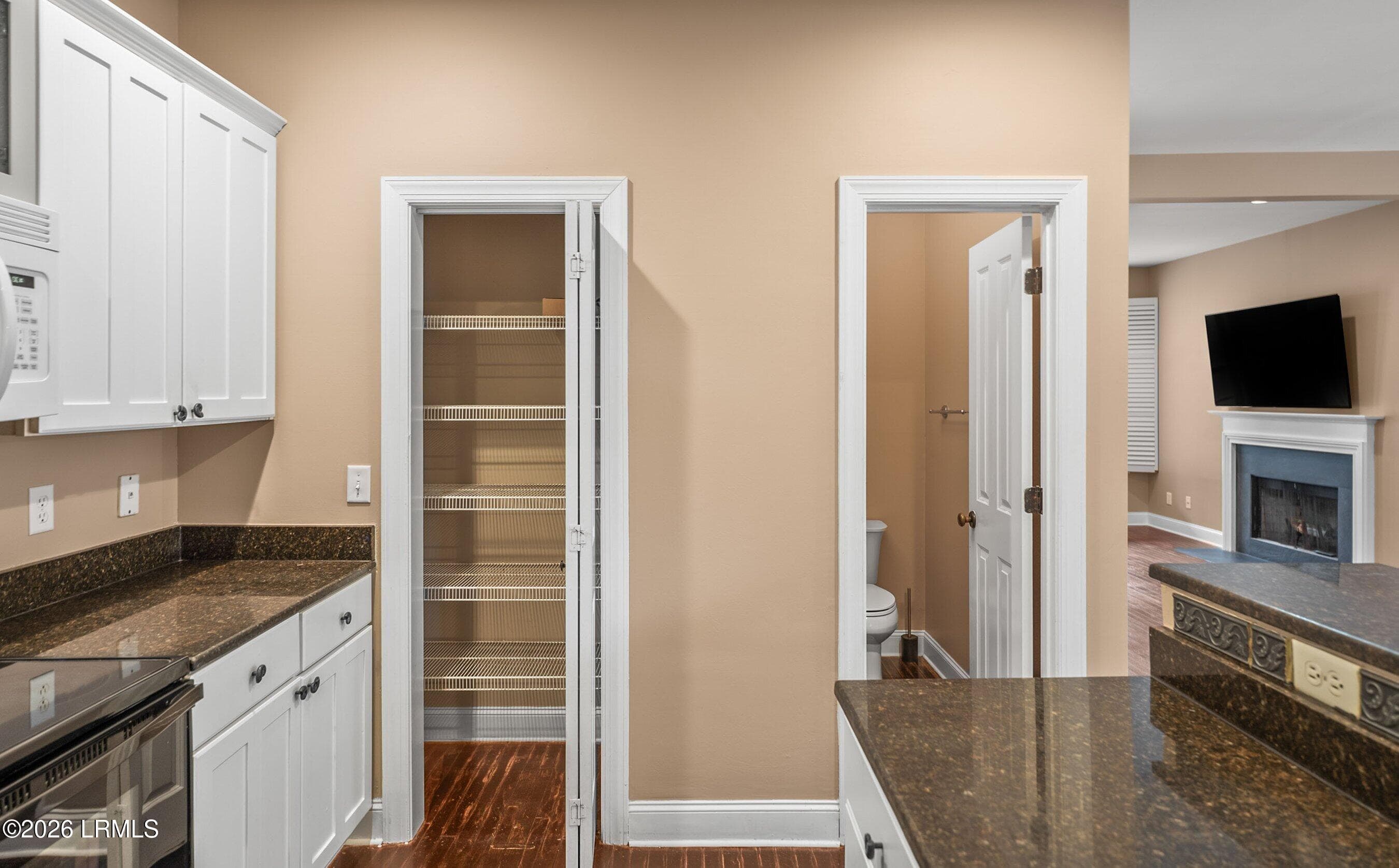 DSC07807.jpg-SMALL - 2677 Broad Street, Beaufort, SC 29902