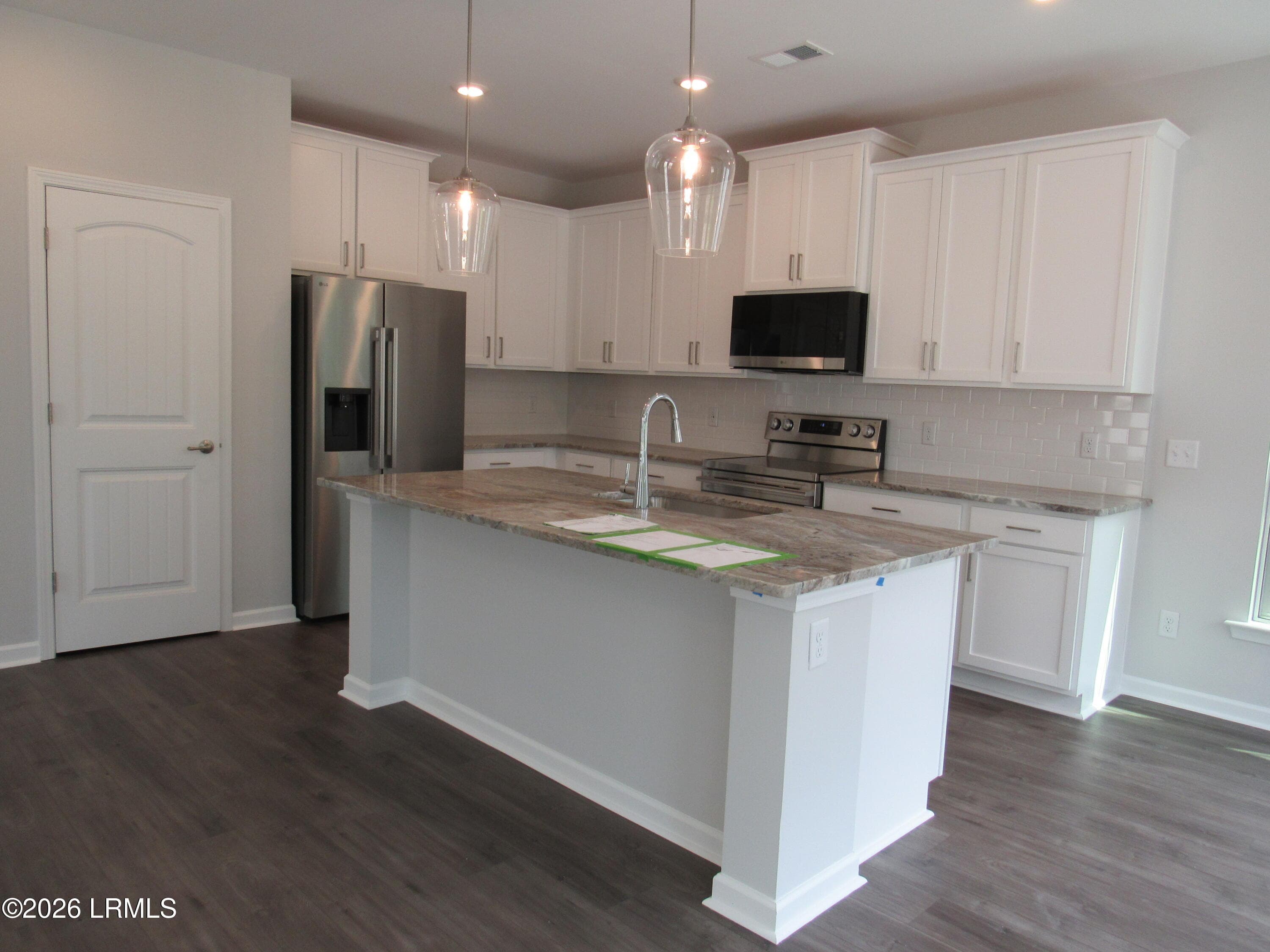 kitchen - 385 Conifer Street, Hardeeville, SC 29927