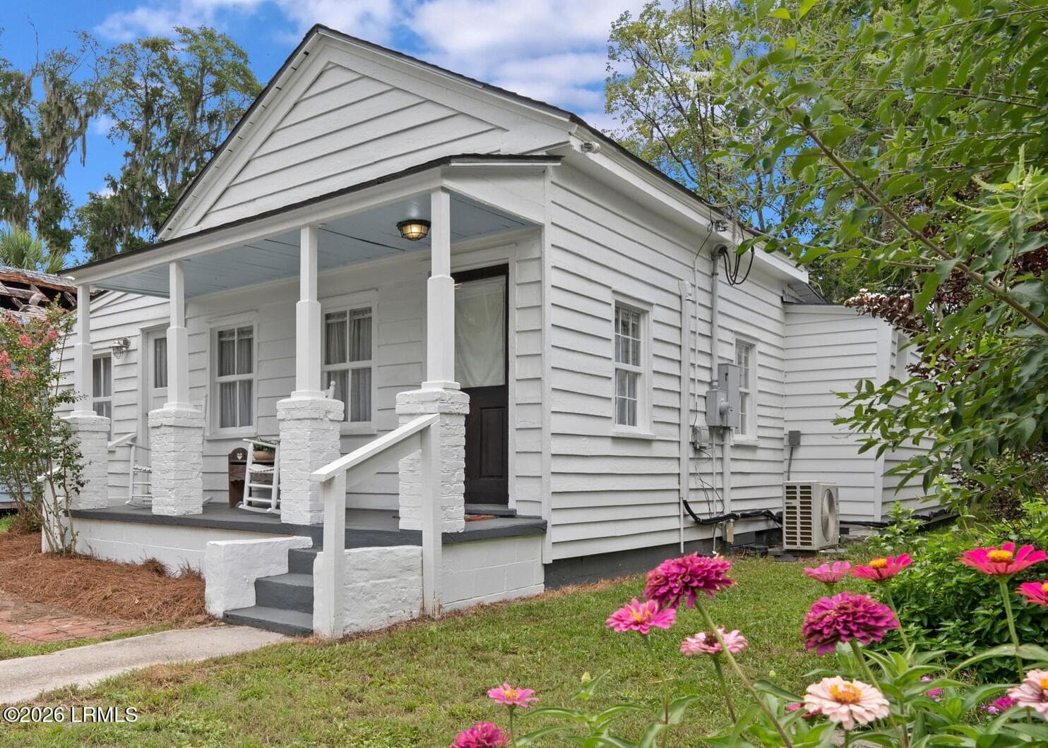 1-web-or-mls-DSC08662 Cropped - 910 Duke Street, Beaufort, SC 29902