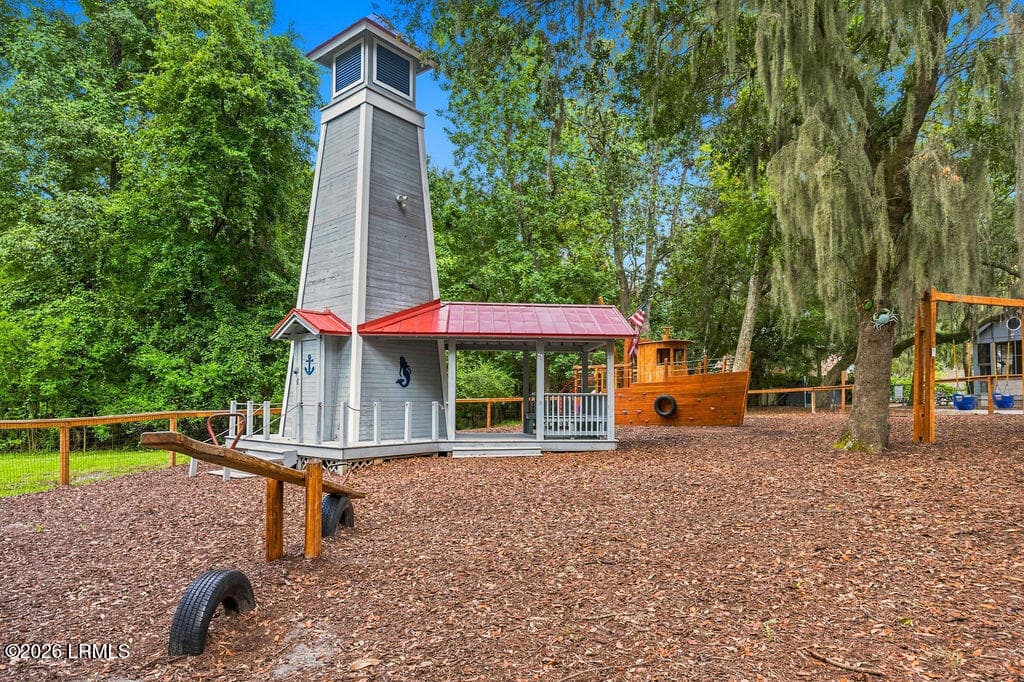 Playground - 79 Bostick Circle, Beaufort, SC 29902
