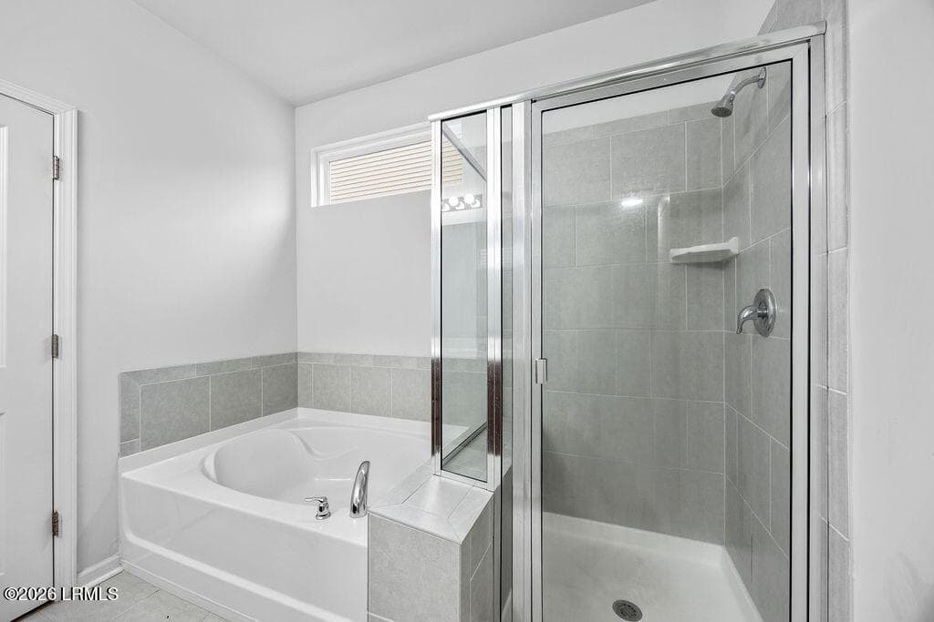 Master Shower/Tub - 32 Pacolet Lane, Beaufort, SC 29906
