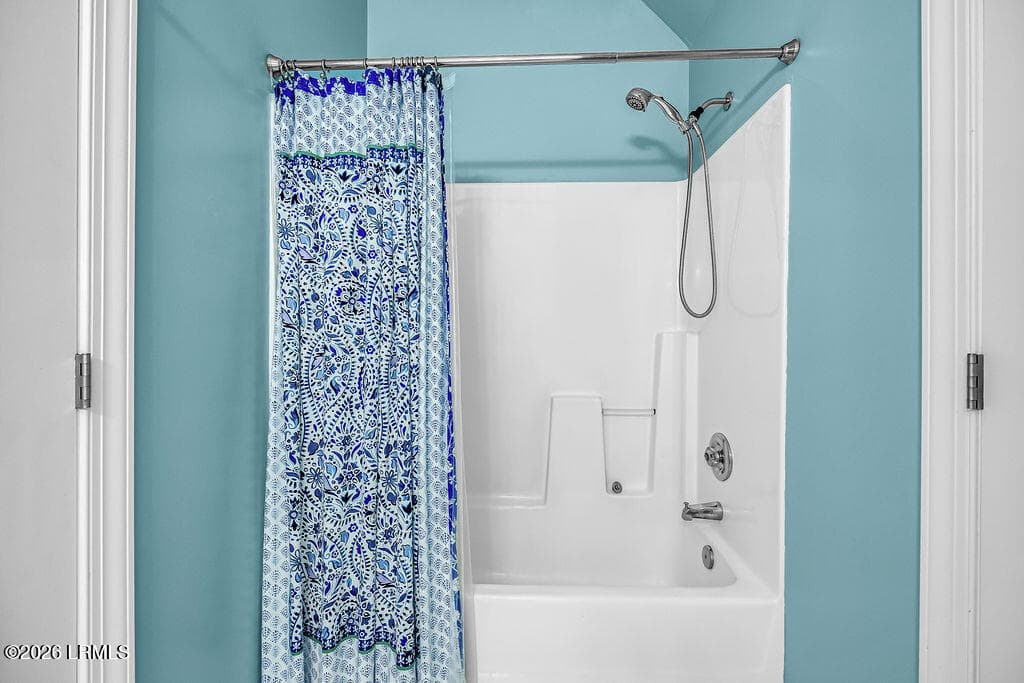 Full Bath Upstairs - 79 Bostick Circle, Beaufort, SC 29902