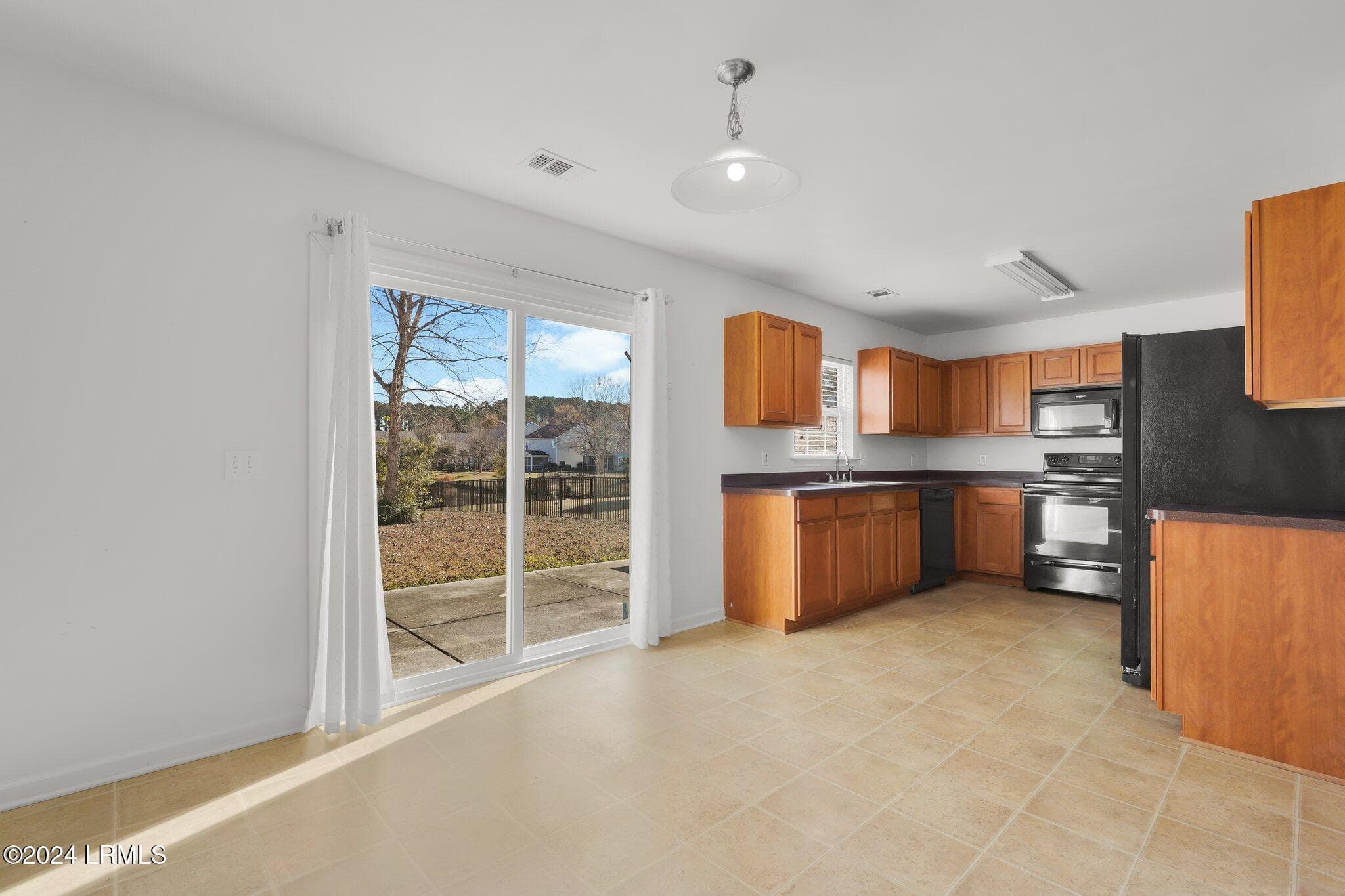 21-web-or-mls-DSC07223 - 25 Pennyroyal Way, Beaufort, SC 29906