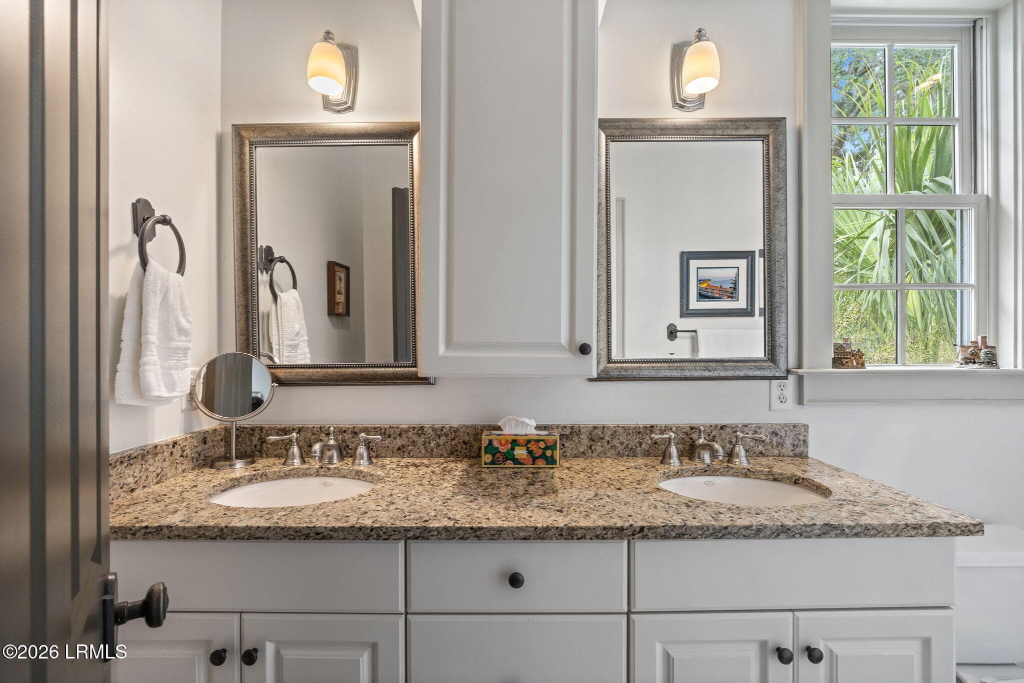 Guest bath1 (2) - 11 Park Square S, Beaufort, SC 29907