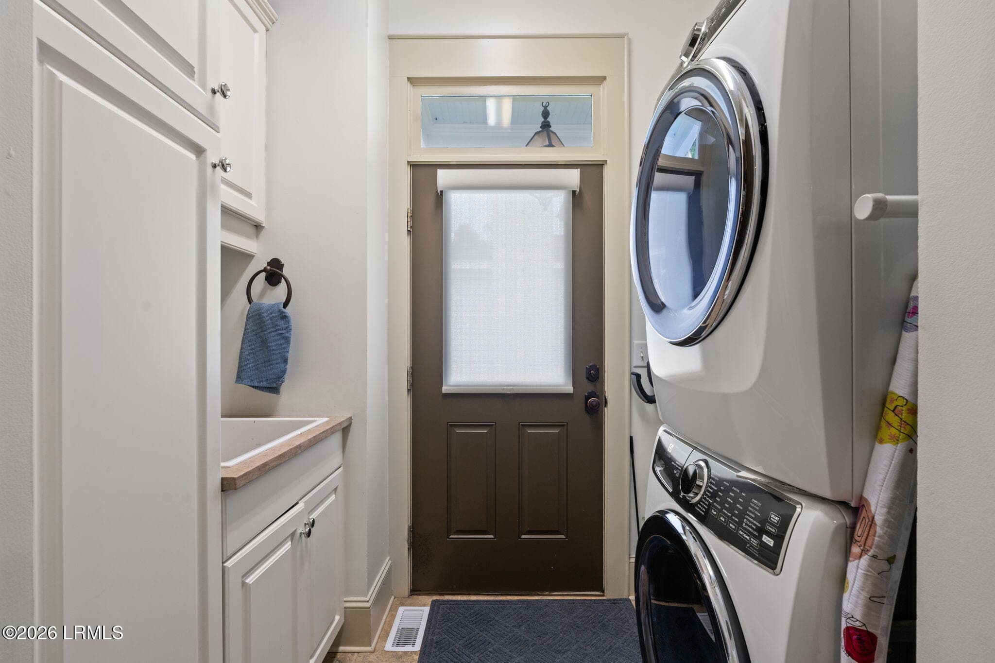 Laundry - 11 Park Square S, Beaufort, SC 29907