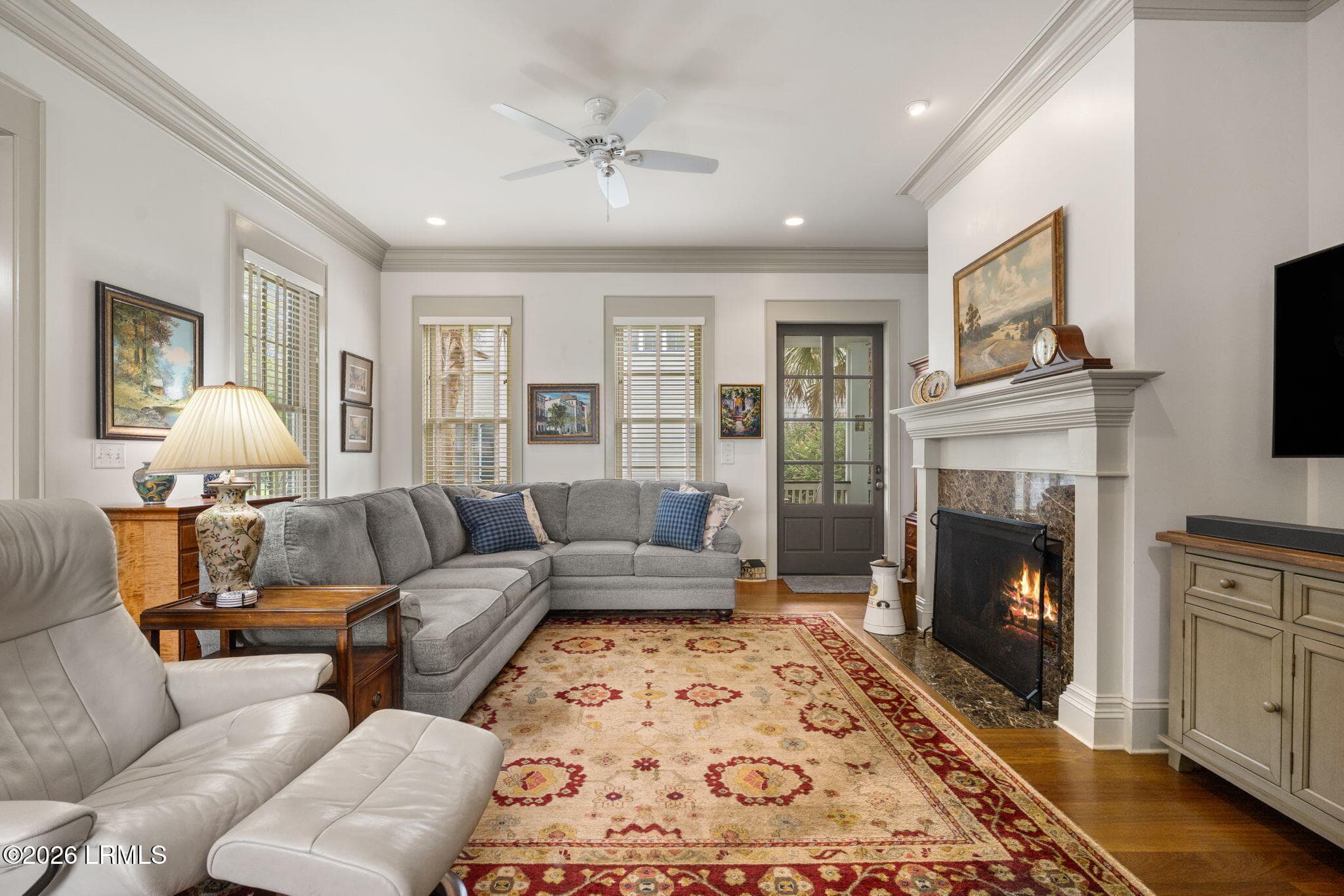 Livingroom (3) - 11 Park Square S, Beaufort, SC 29907