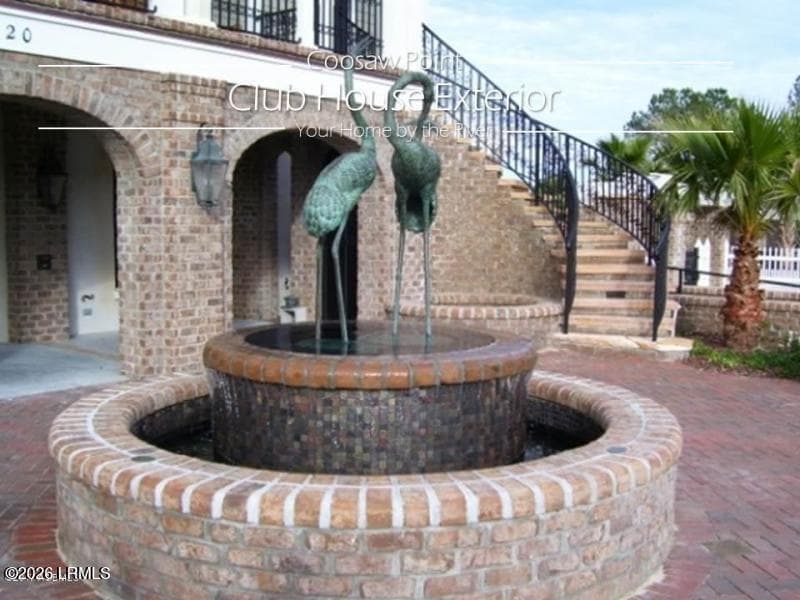 20170211183227465834000000-o - 11 Park Square S, Beaufort, SC 29907