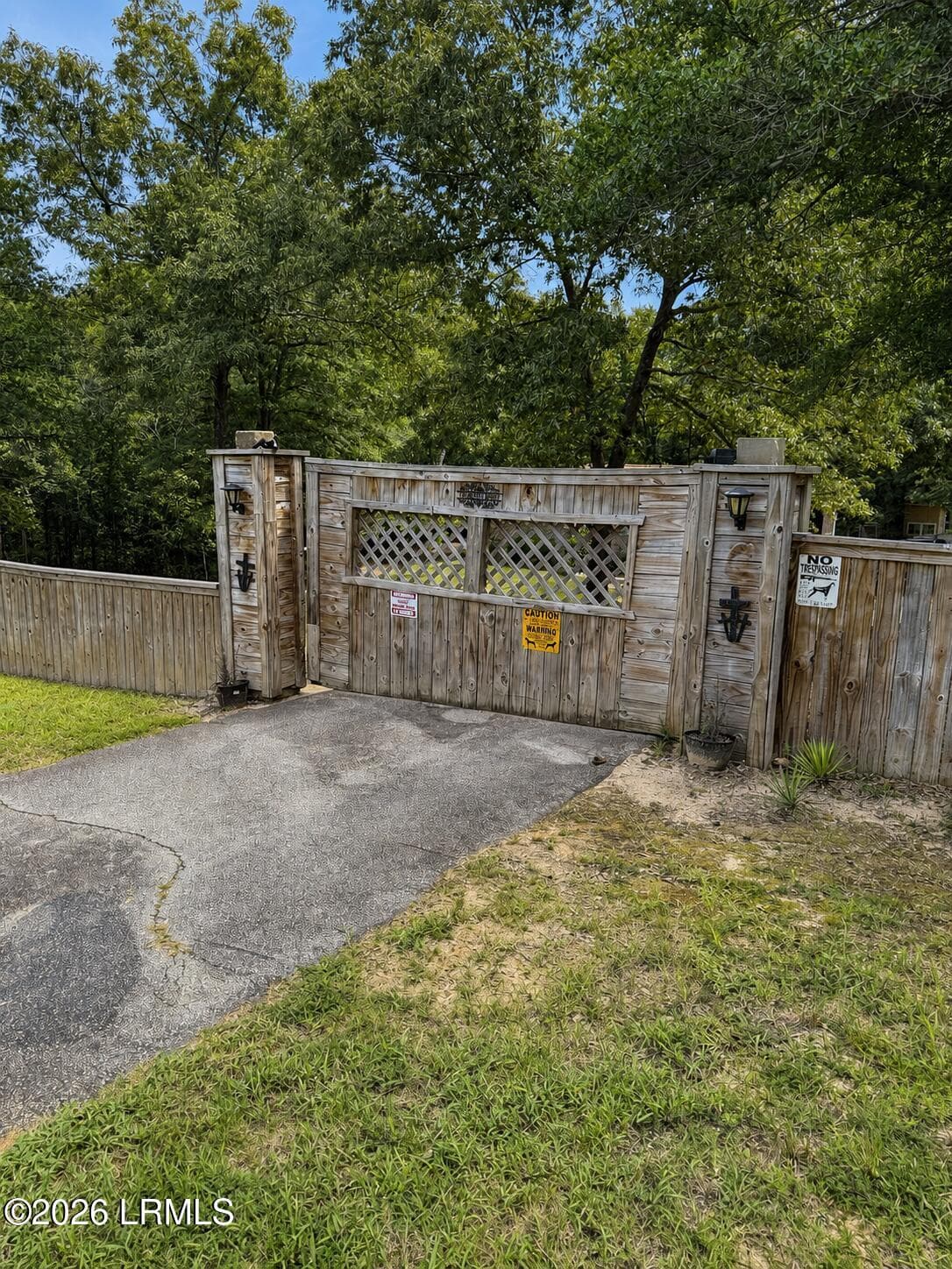 front gate - 7 Desoto Drive, Aiken, SC 29803