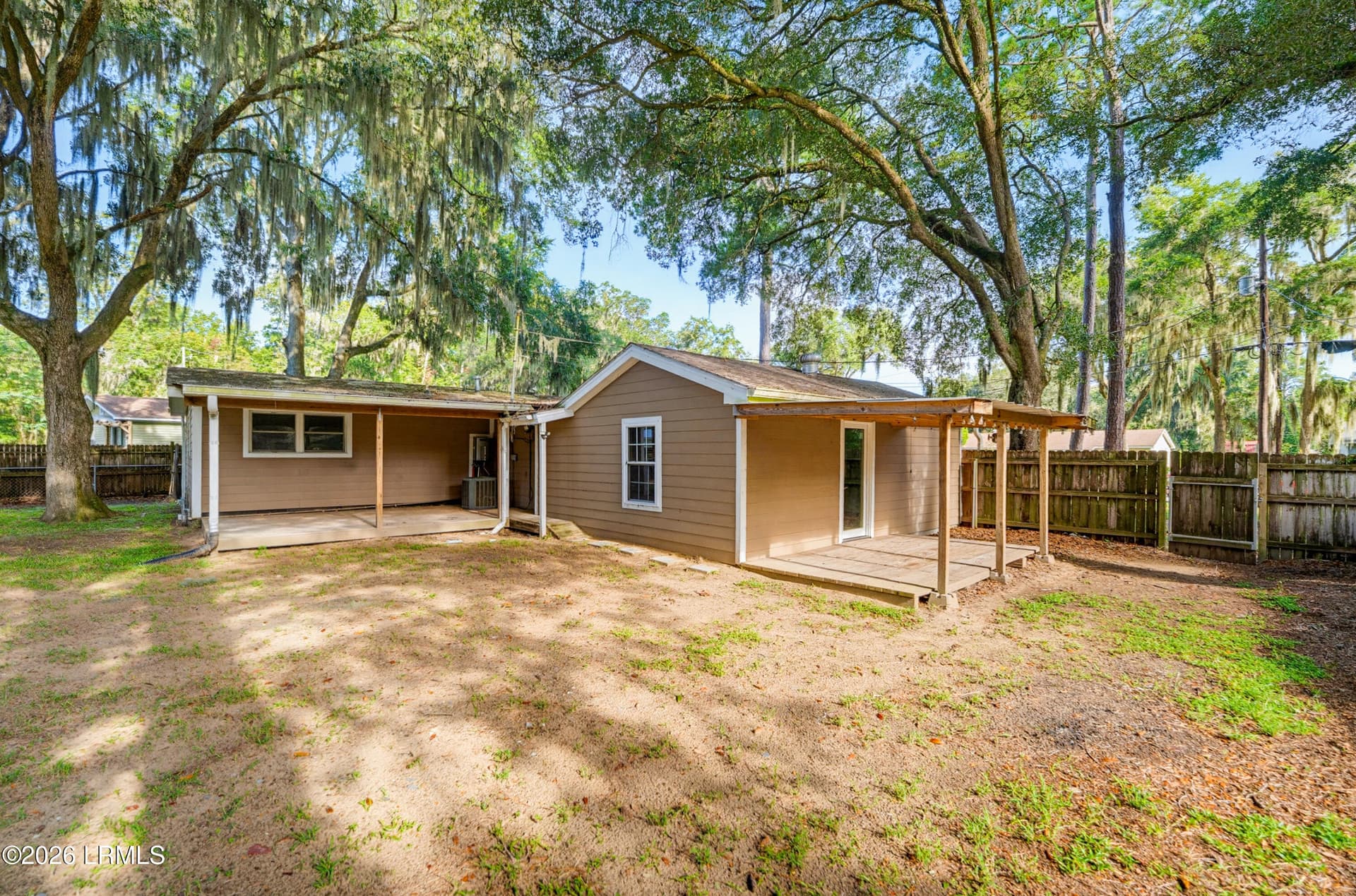 DSC08328-146-1 - 2706 Rosemont Avenue, Port Royal, SC 29935