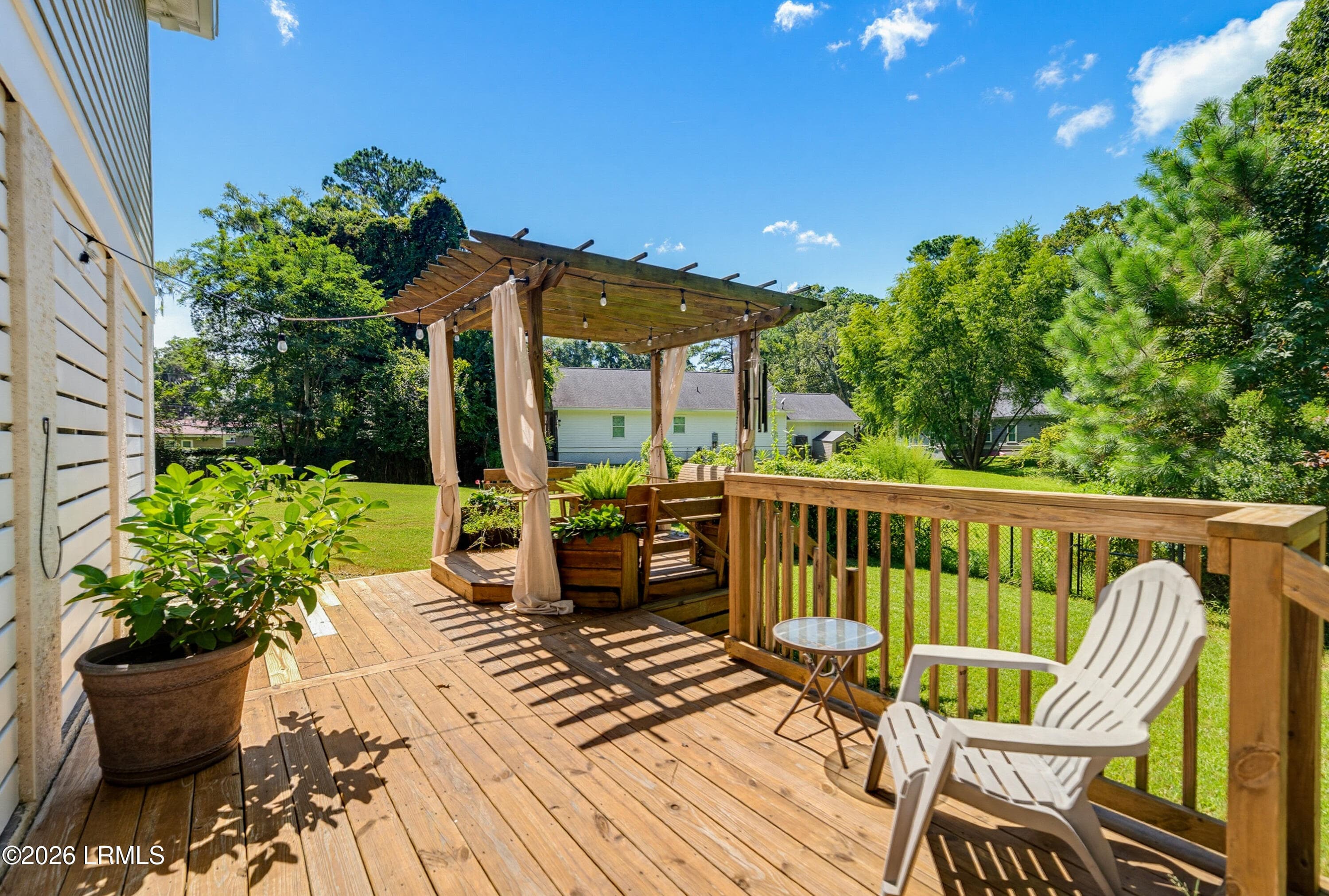 Pergola - 3013 Walnut Street, Beaufort, SC 29906