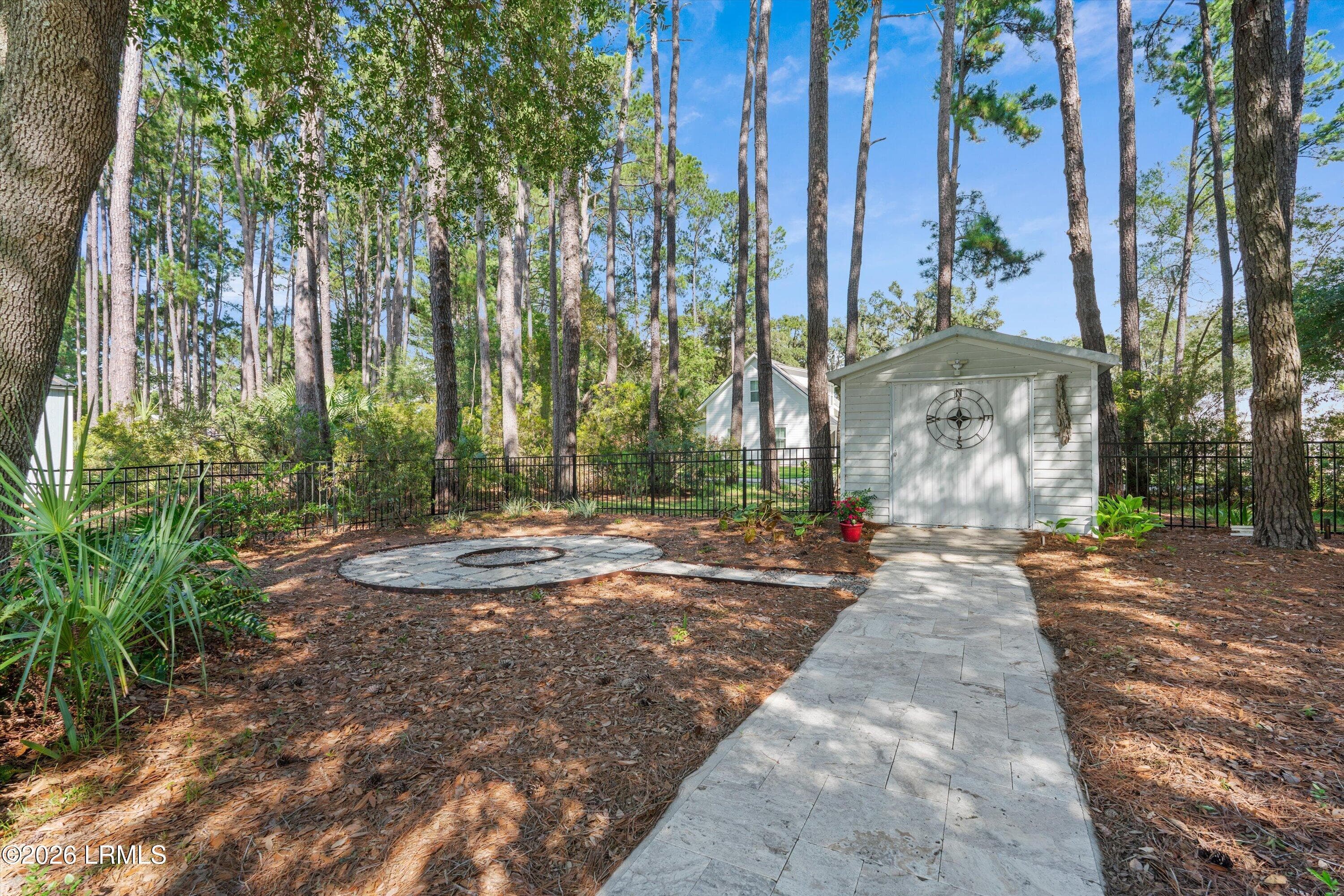 33-257 Pleasant Point Dr - 257 Pleasant Point Drive, Beaufort, SC 29907