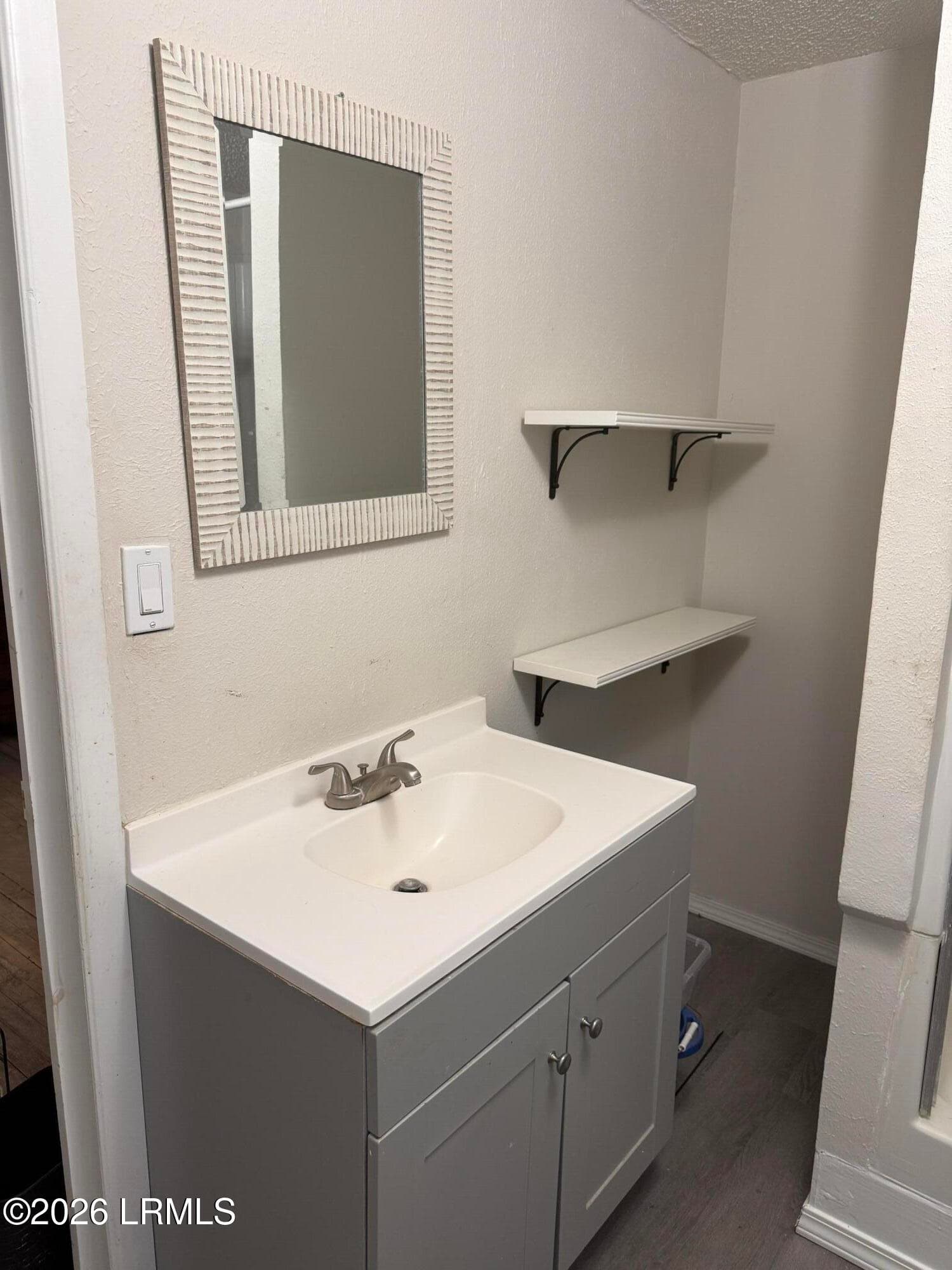 Master bathroom - 212 Keene Avenue, Estill, SC 29918