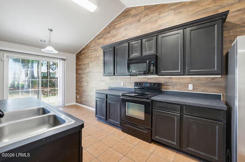 Kitchen i - 9 Harbison Place, Beaufort, SC 29906