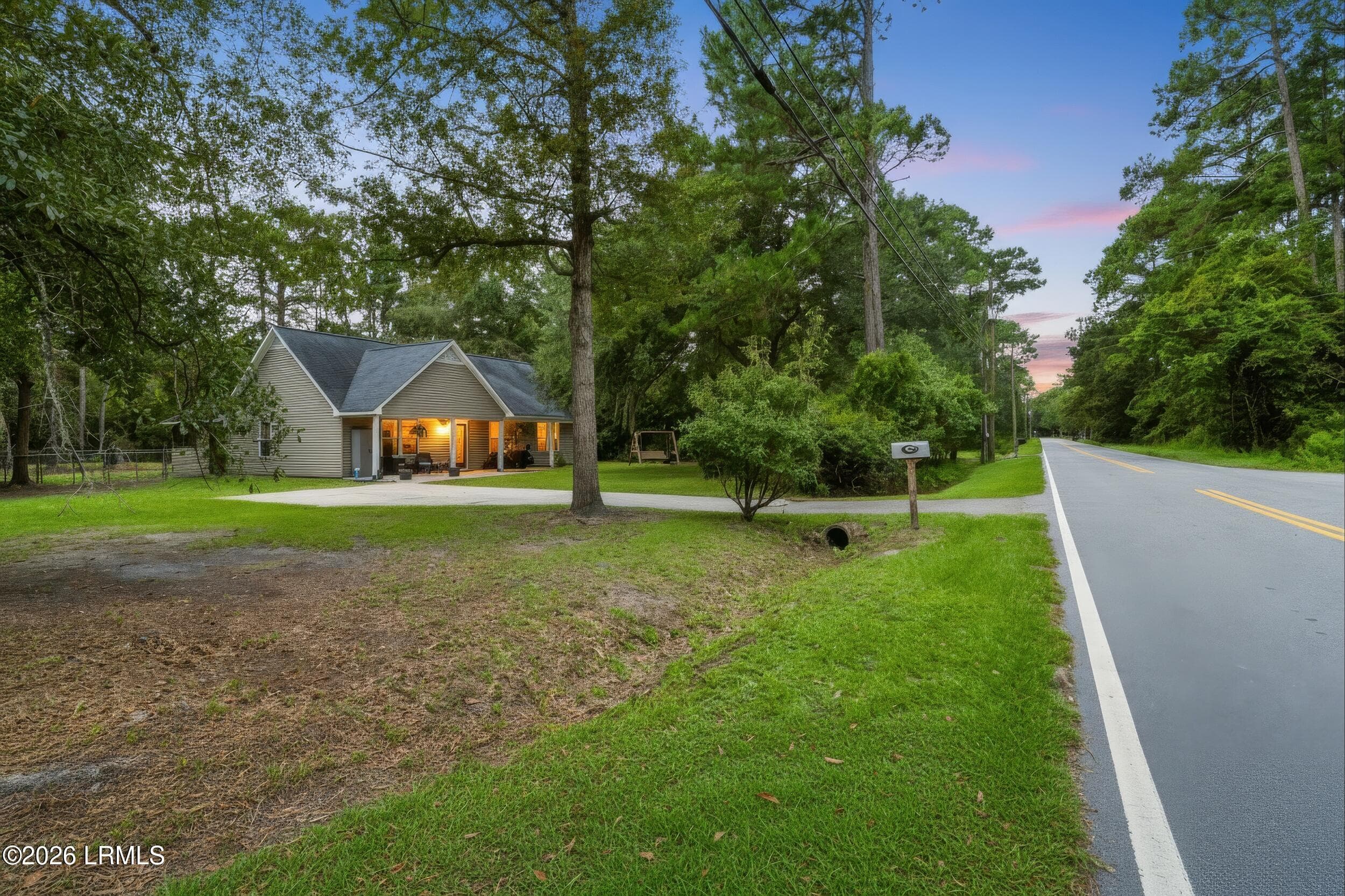 2026-09-09-16-hewlett-rd-beaufort-dusk-j - 16 Hewlett Road, Beaufort, SC 29907