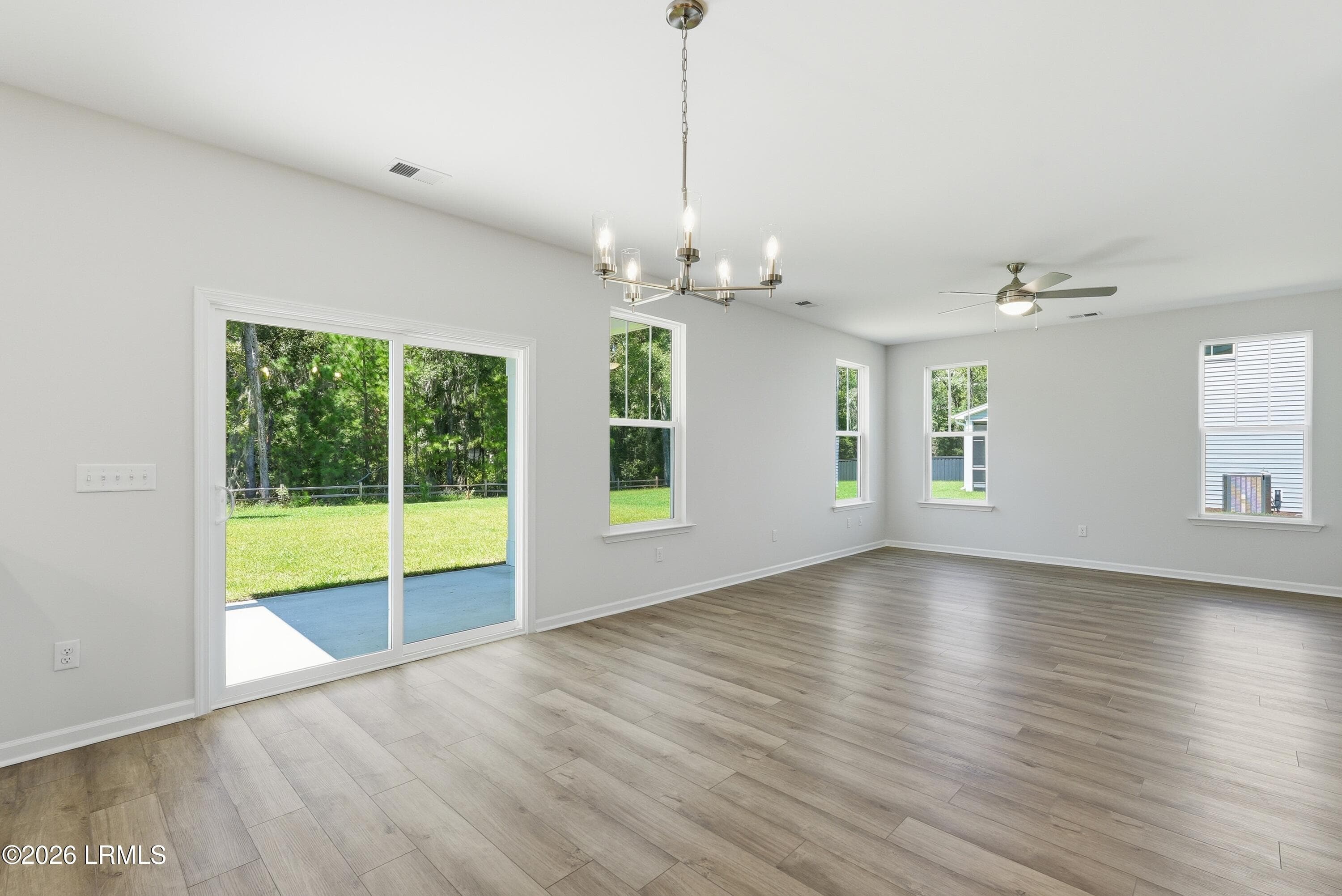 Eat-In and Great Room - 140 Thistle Lane, Beaufort, SC 29907