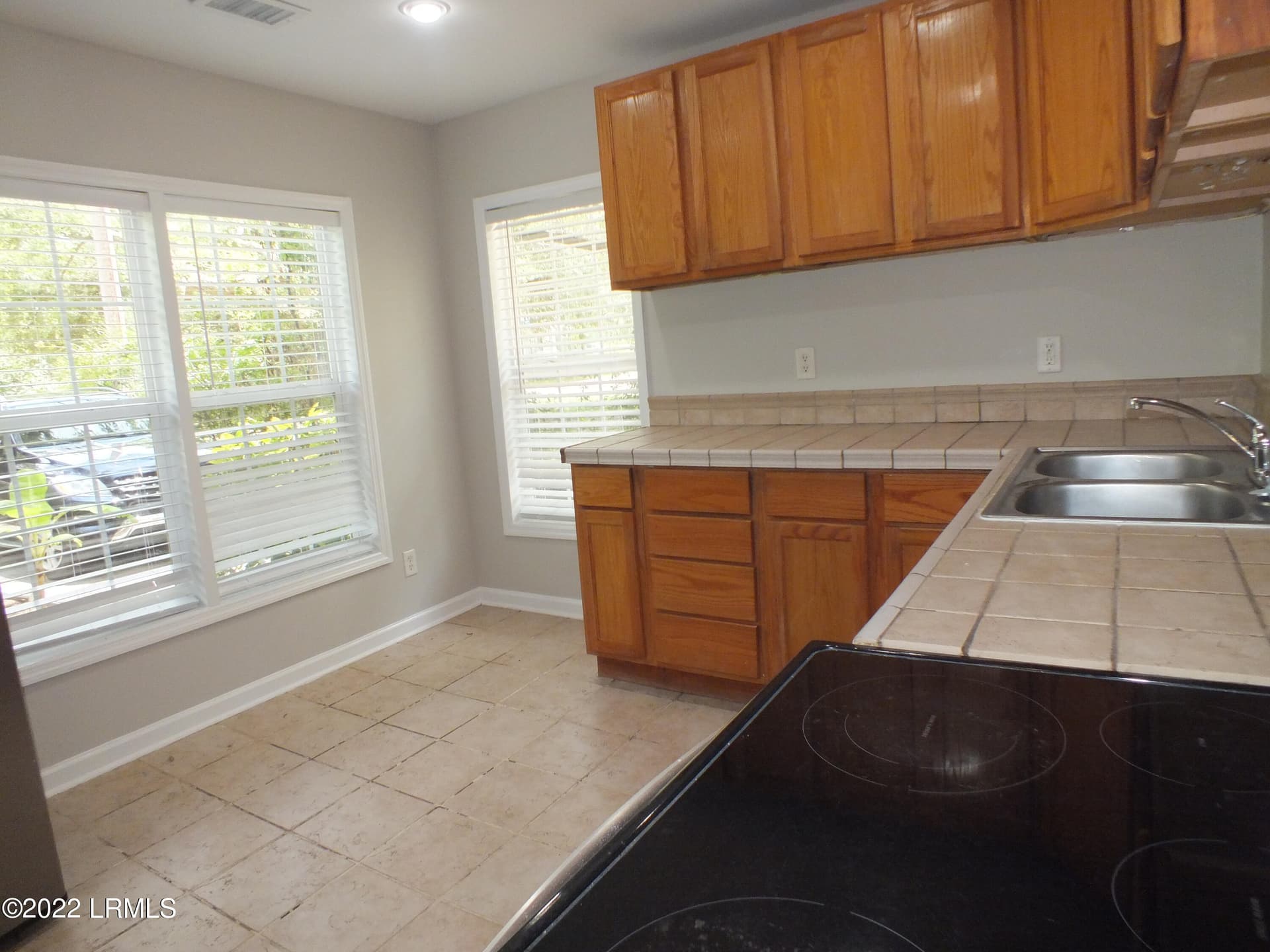 DSCF4799 - 418 Meritta Avenue, Beaufort, SC 29902