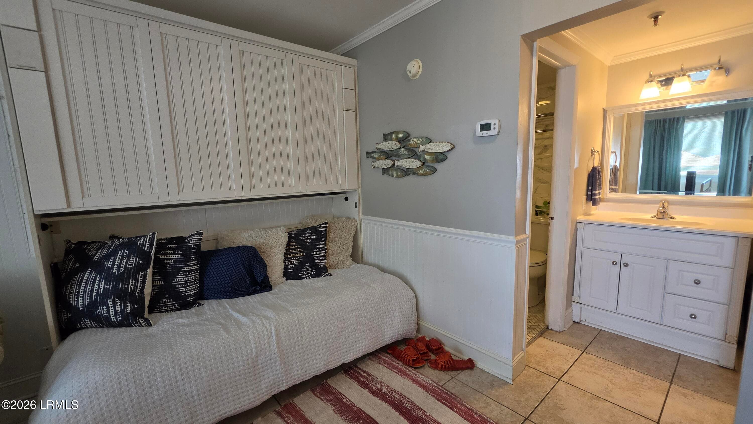 Murphy Bed - 303 Tarpon Boulevard 519, Fripp Island, SC 29920, Fripp Island