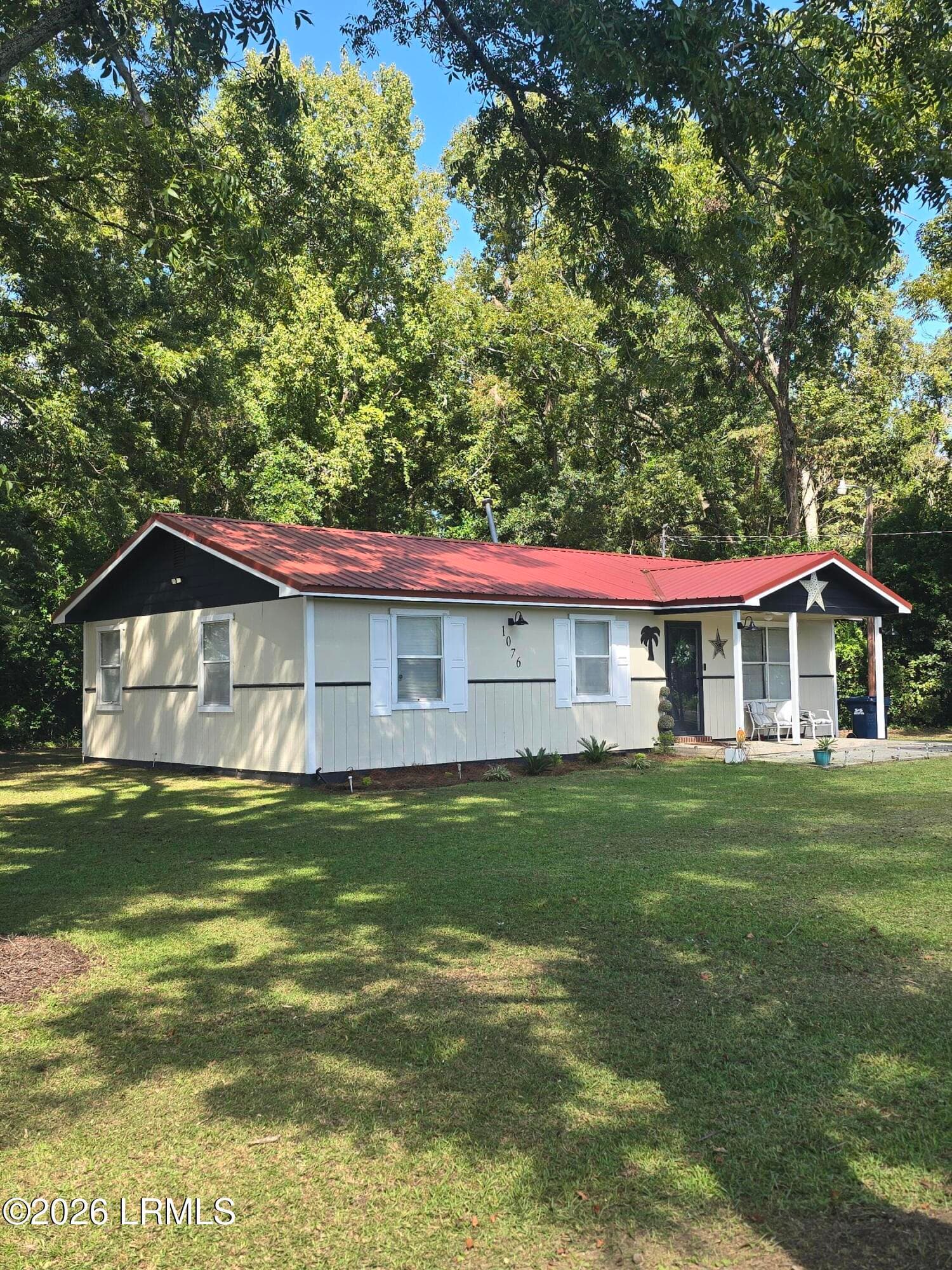 1000049936 - 1076 Aiken Avenue S, Fairfax, SC 29827