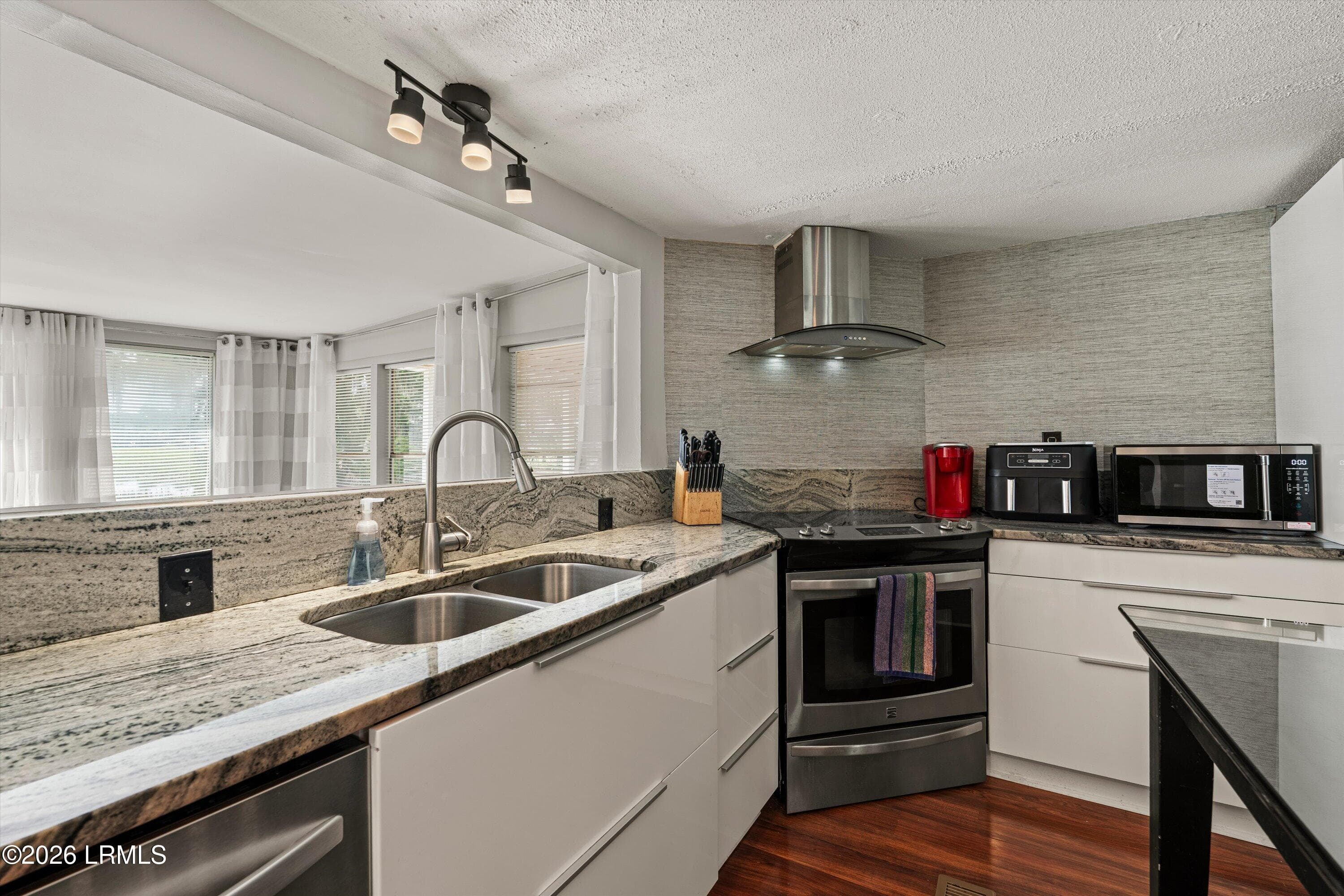 21-1724 Jasperstone Cir - 1724 Jasperstone Circle, Beaufort, SC 29906, Beaufort