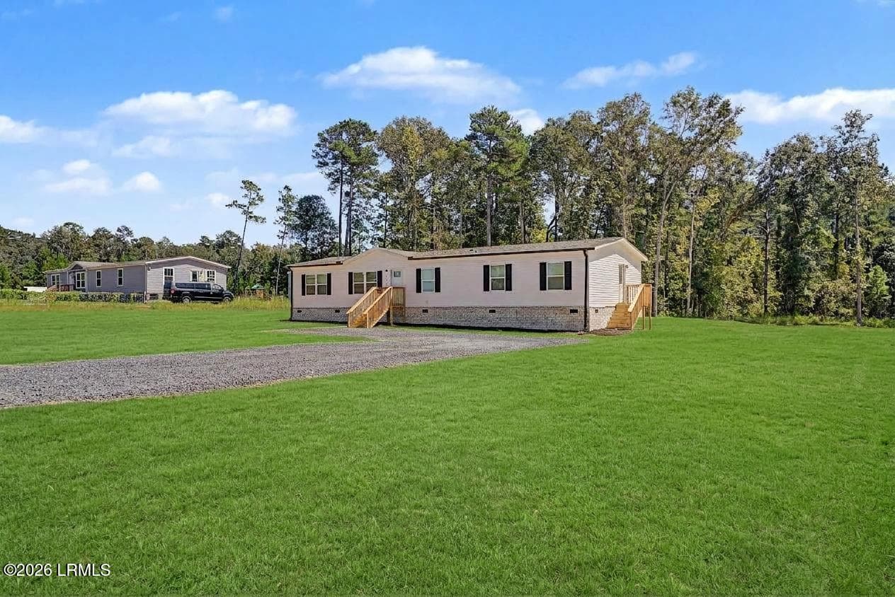 Lawn 1 - 1672 Calamus Pond Road, Summerville, SC 29483, Summerville