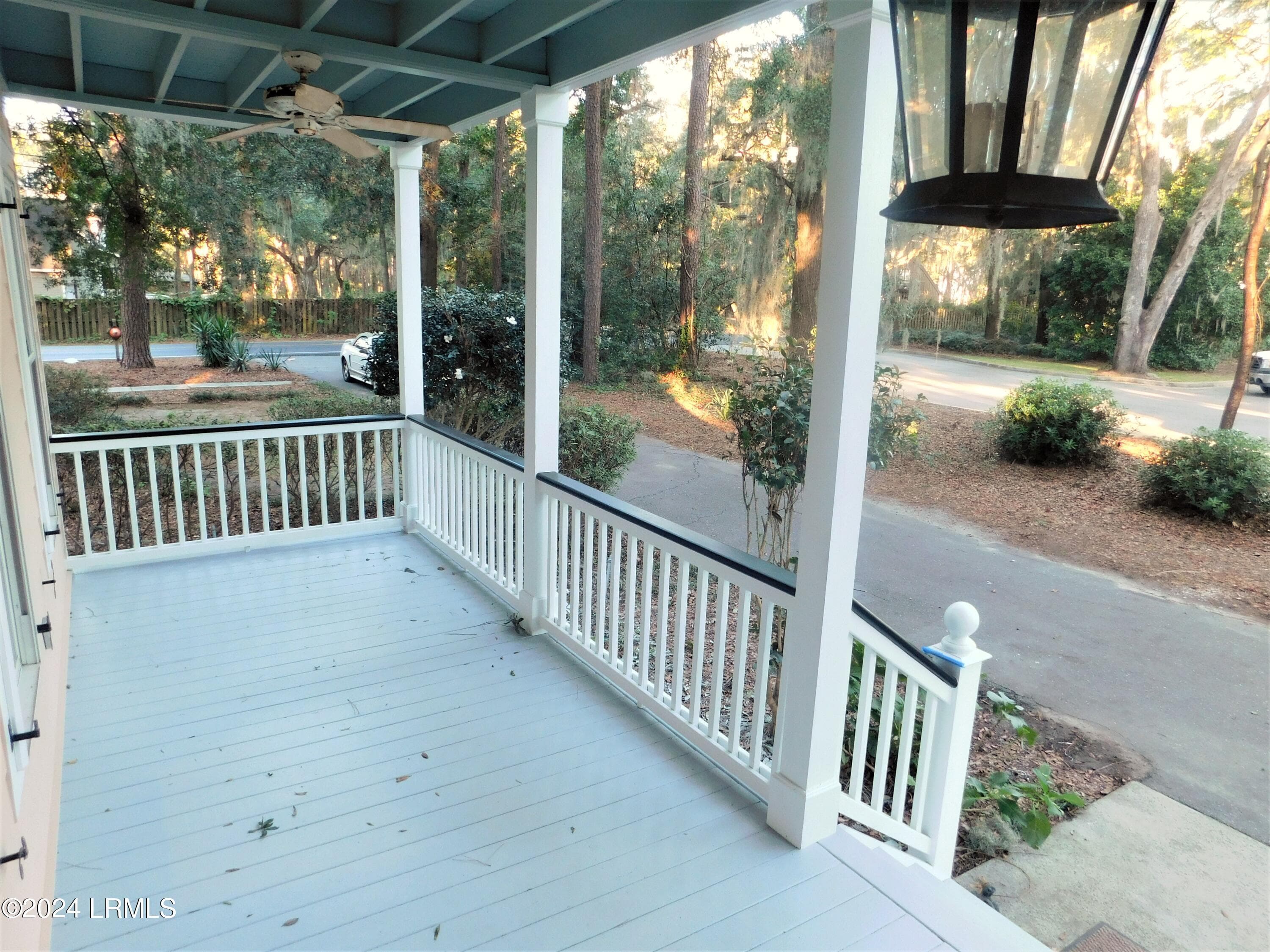 Front Porch - 9 Meridian Road, Beaufort, SC 29907, Beaufort