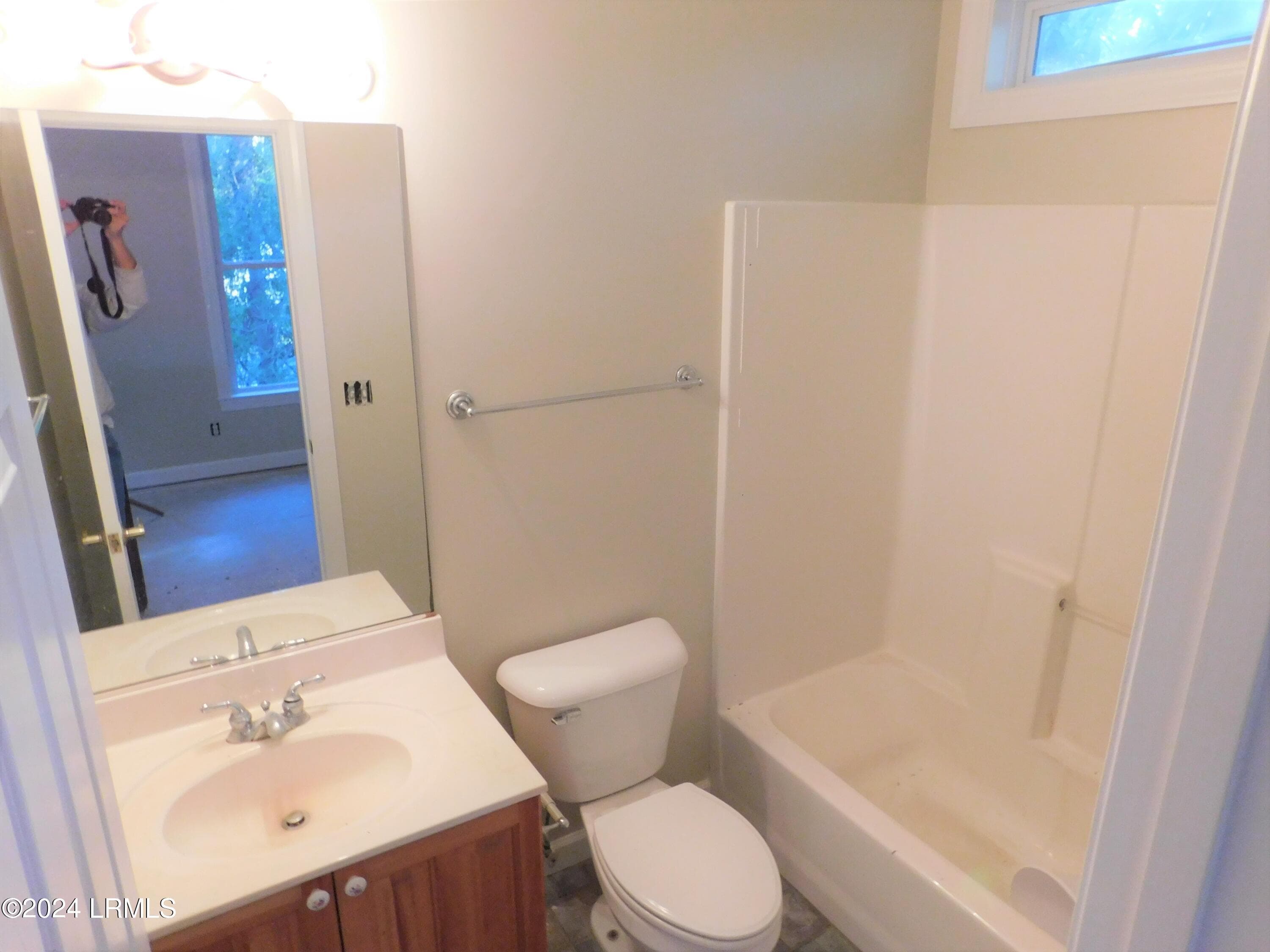 Bath 2 - 9 Meridian Road, Beaufort, SC 29907, Beaufort