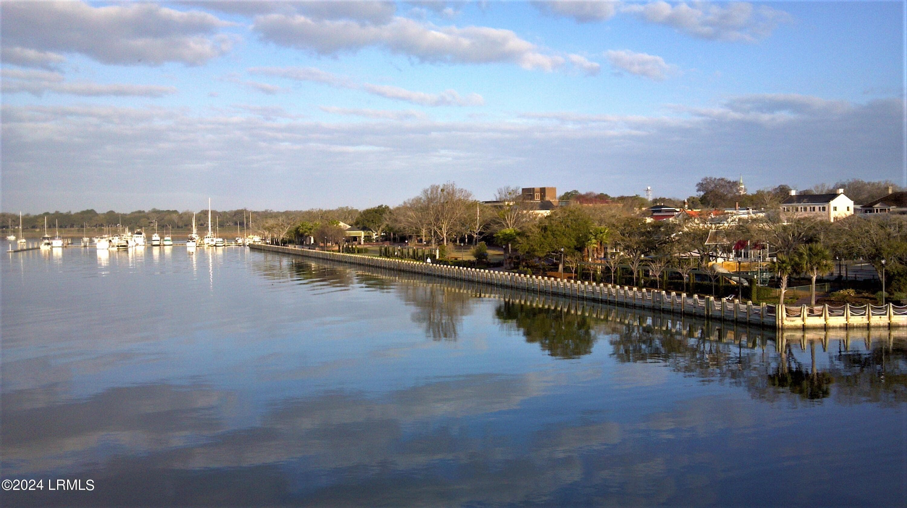 Beaufort Waterfront - 9 Meridian Road, Beaufort, SC 29907, Beaufort