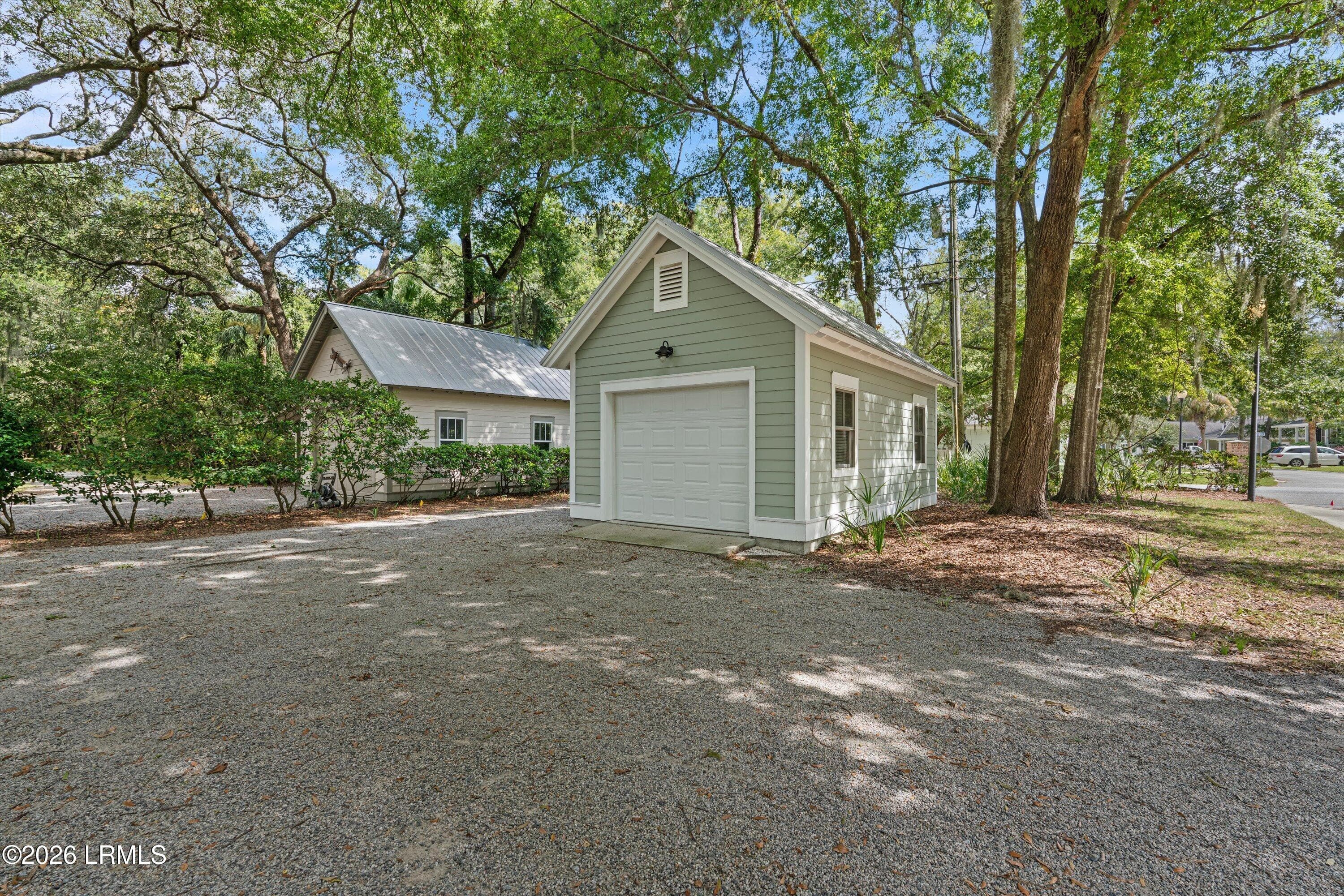 27-149 Willow Point Rd - 149 Willow Point Road, Beaufort, SC 29906, Beaufort