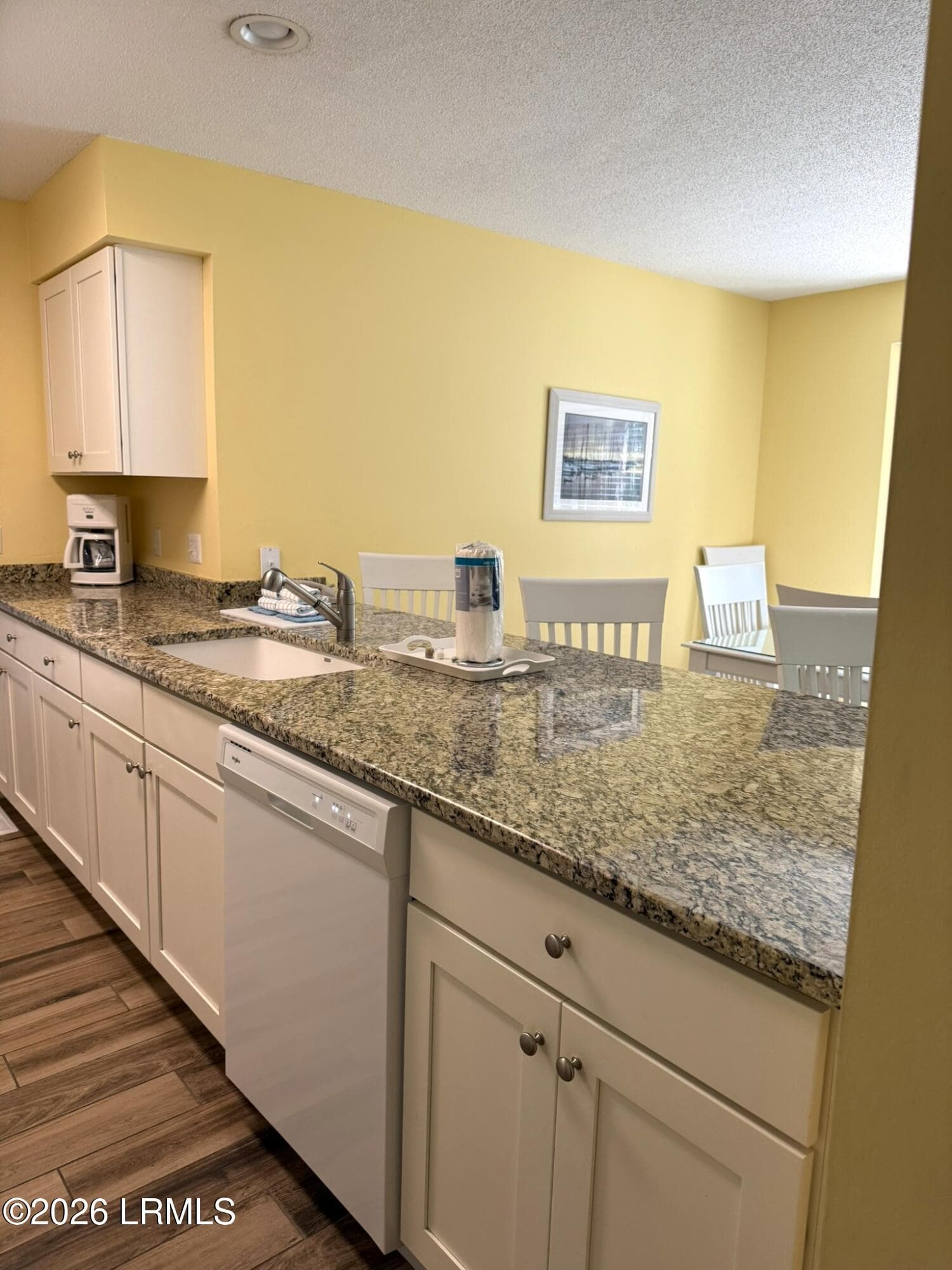 kitchen counter - 105 Southwind Drive 105, Hilton Head Island, SC 29928, Hilton Head Island