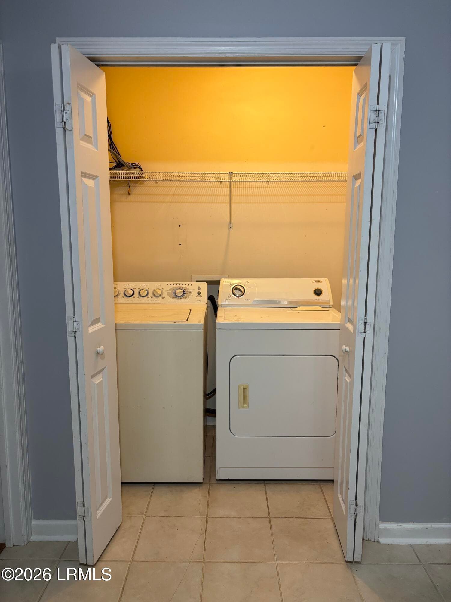 Laundry - 418 Mccormack Avenue, Ridgeland, SC 29936, Ridgeland