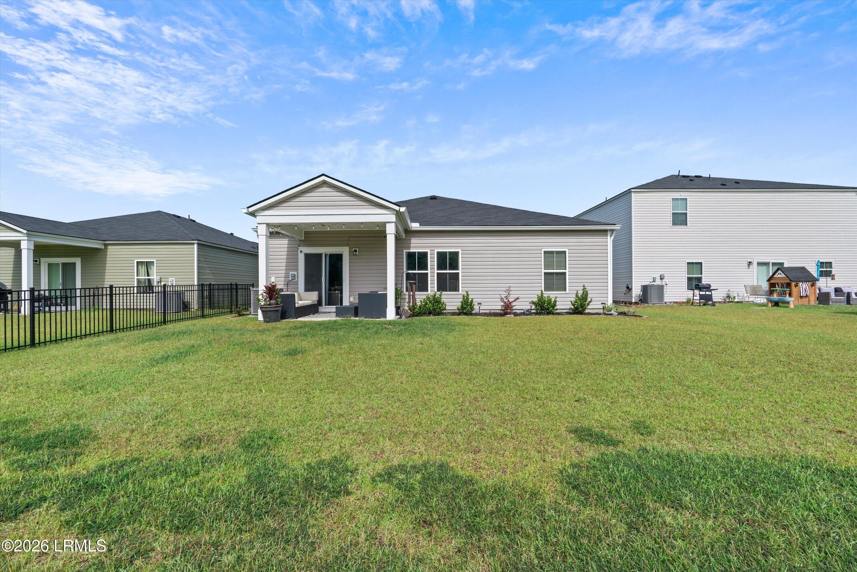 33-335 Sweetbay Dr - 335 Sweetbay Drive, Hardeeville, SC 29927, Hardeeville