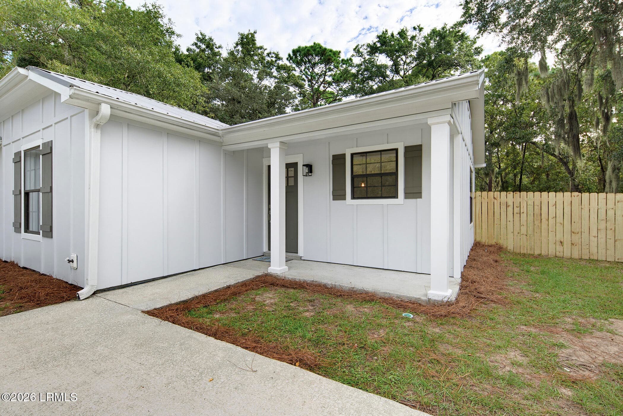FrontEntry_MLS - 206 Middle Road, Beaufort, SC 29907, Beaufort