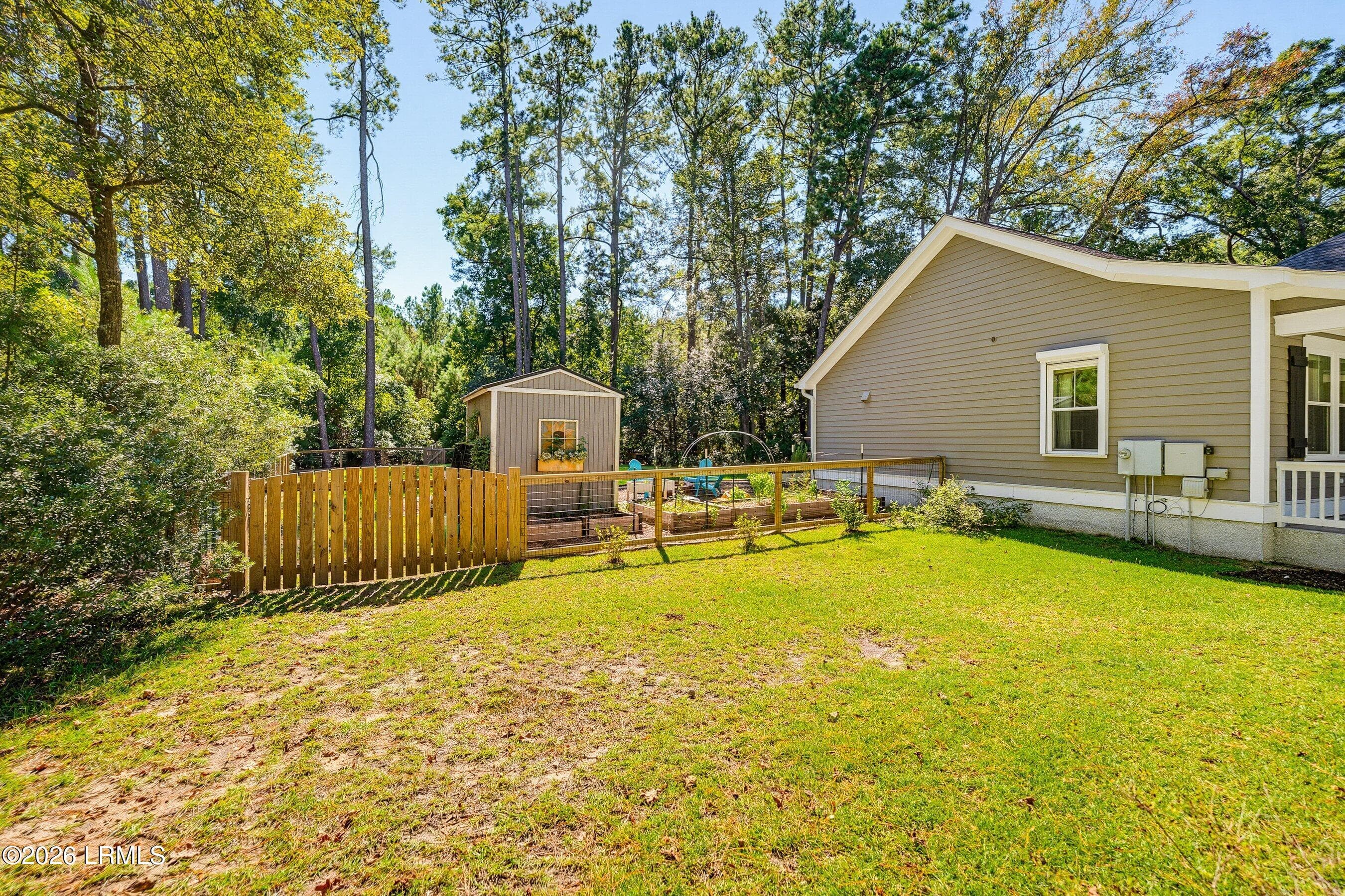 DSC00284-276-1.jpg-SMALL - 111 Marsh Drive, Beaufort, SC 29907, Beaufort