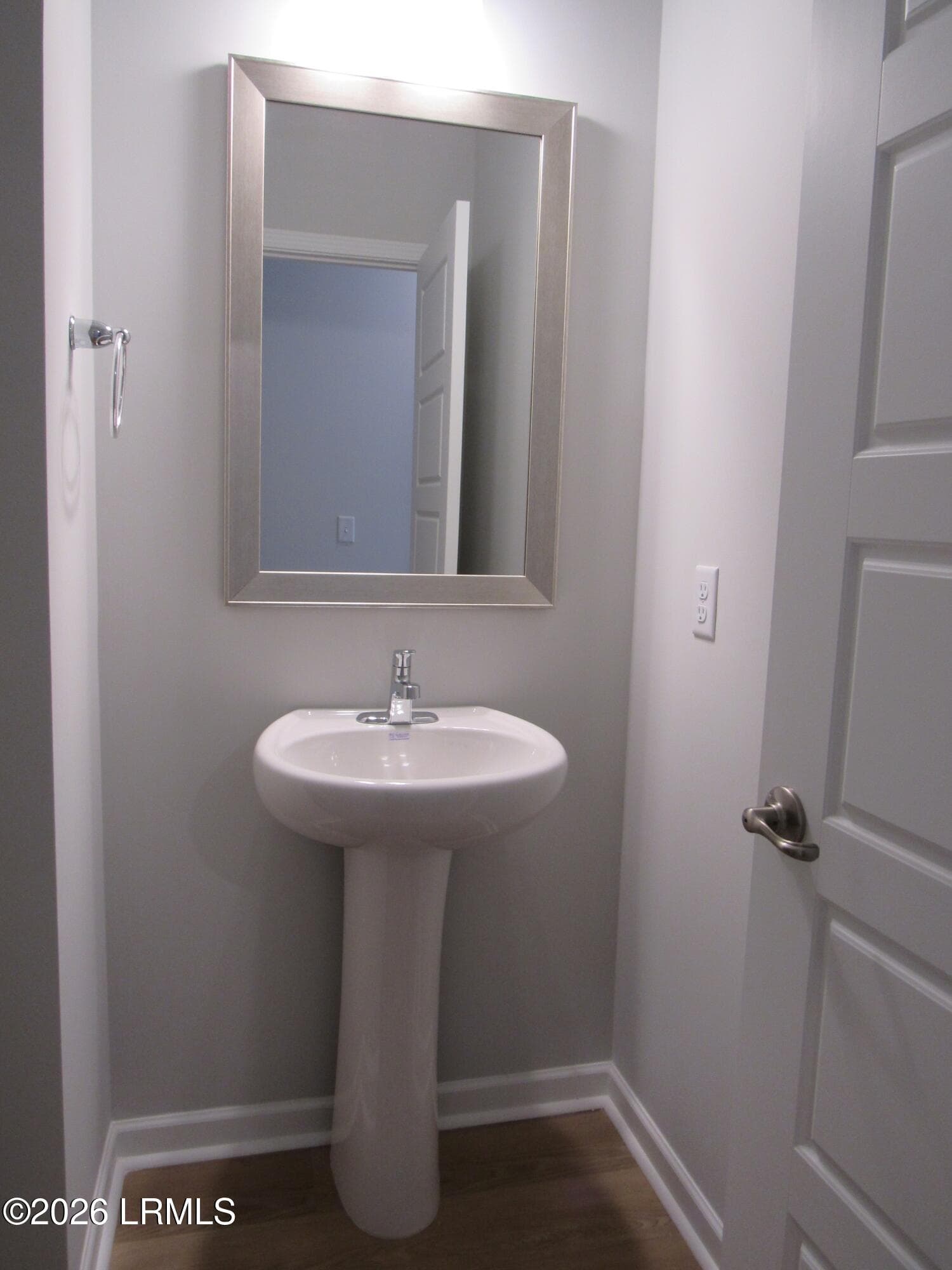 Powder room - 682 Sawmill Road, Hardeeville, SC 29927