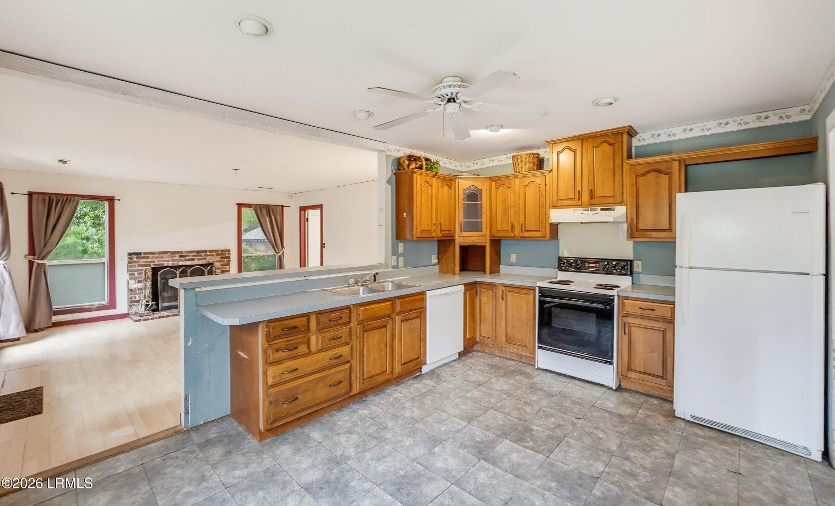 DSC07411-36-1.jpg-SMALL - 138 2nd Avenue, Ridgeland, SC 29936