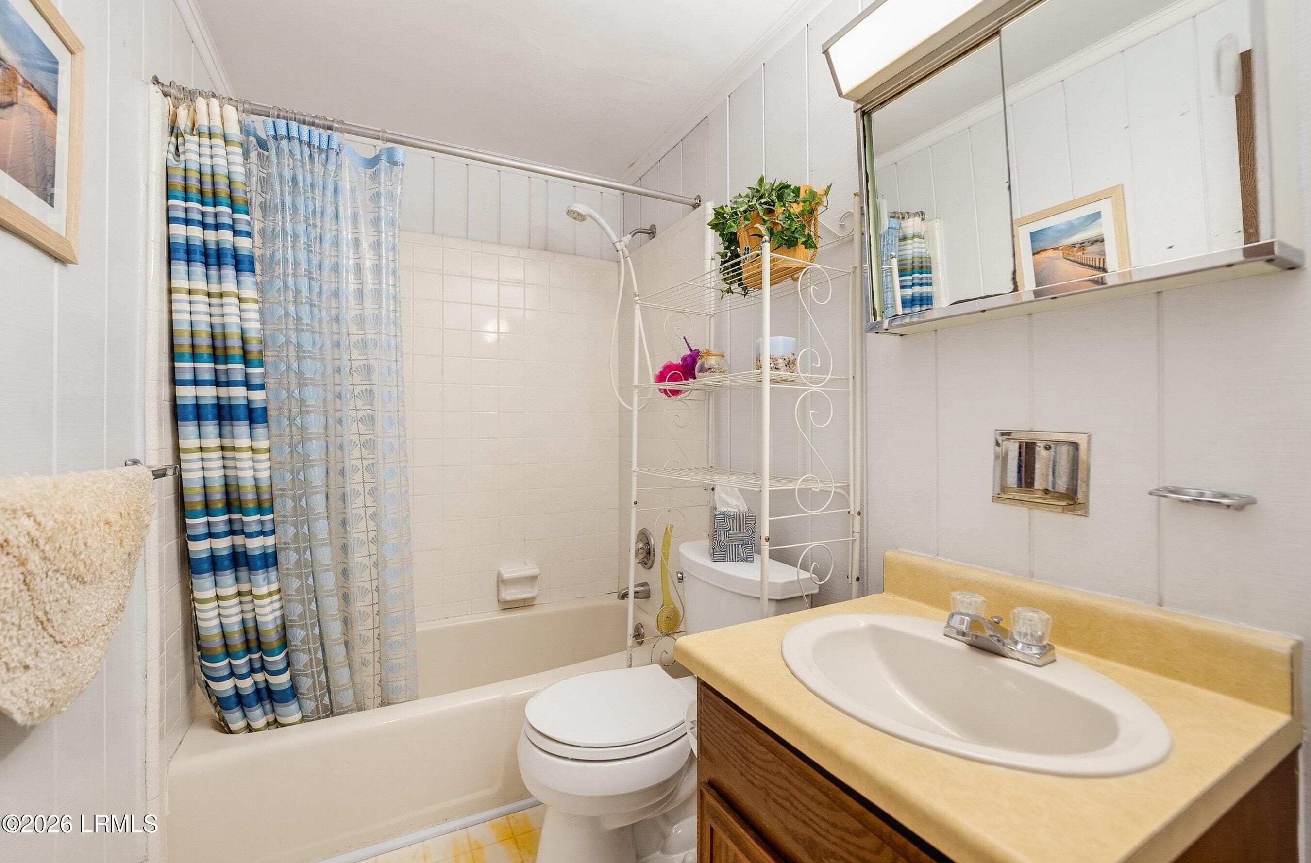 Bath - 107 Sea Otter Lane, Fripp Island, SC 29920