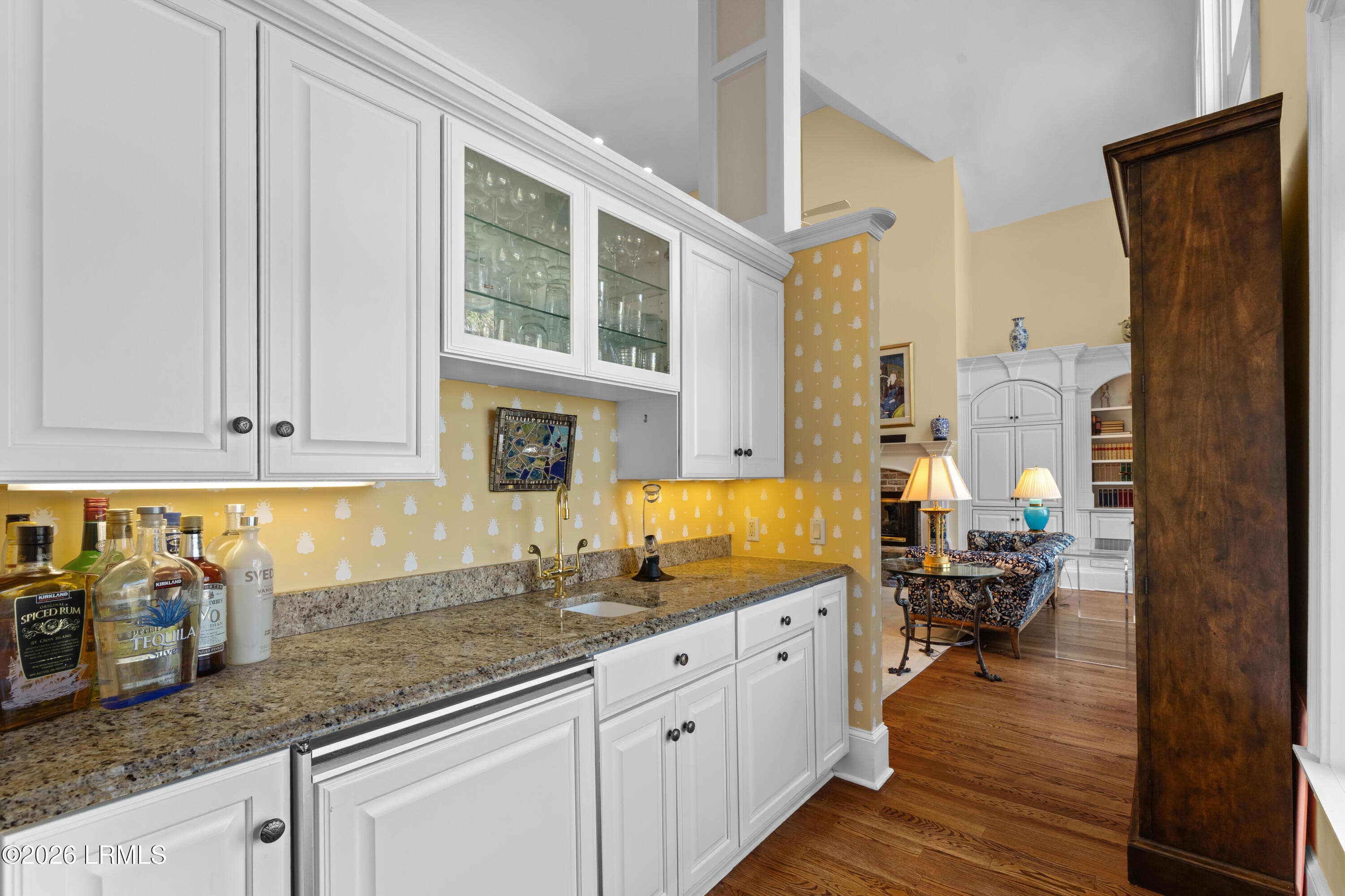 Bar - 655 Island Circle E, St. Helena Island, SC 29920
