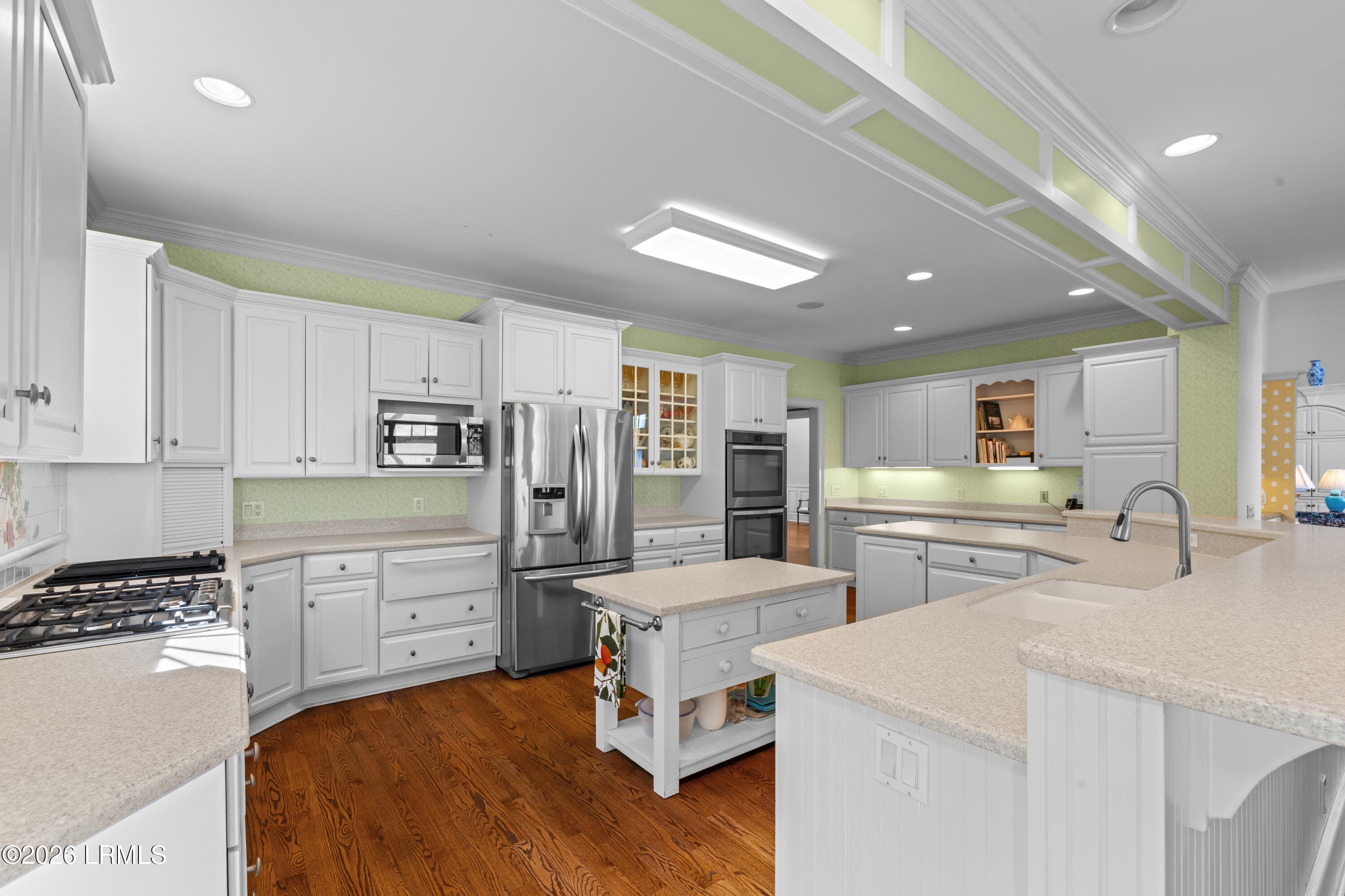 Kitchen - 655 Island Circle E, St. Helena Island, SC 29920