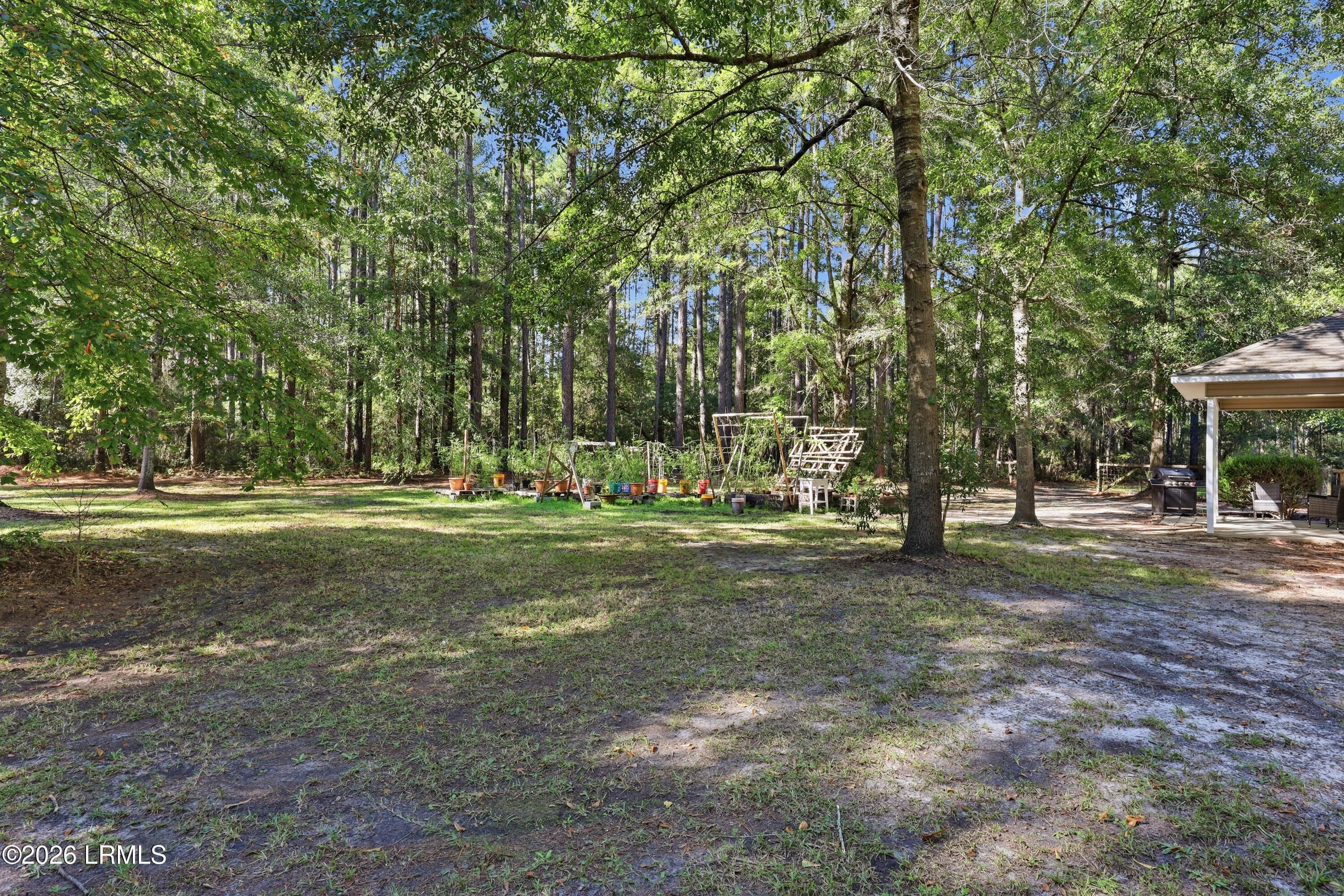 garden area - 2248 Honey Hill Circle, Ridgeland, SC 29936