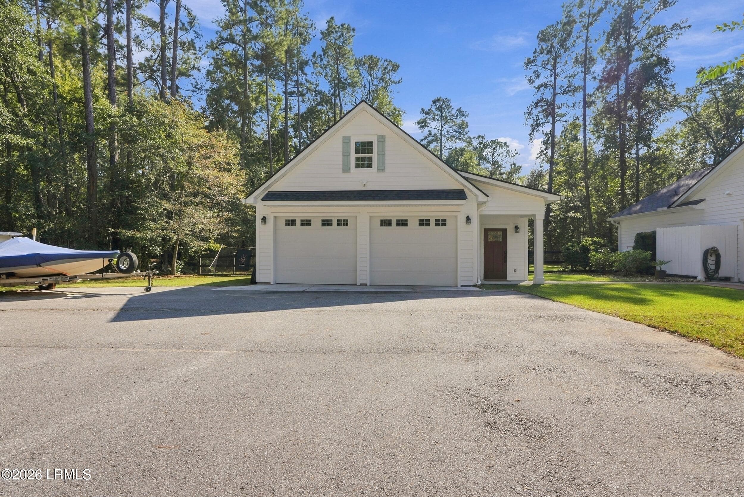 2.5 car garage - 309 Honey Hill Circle, Ridgeland, SC 29936