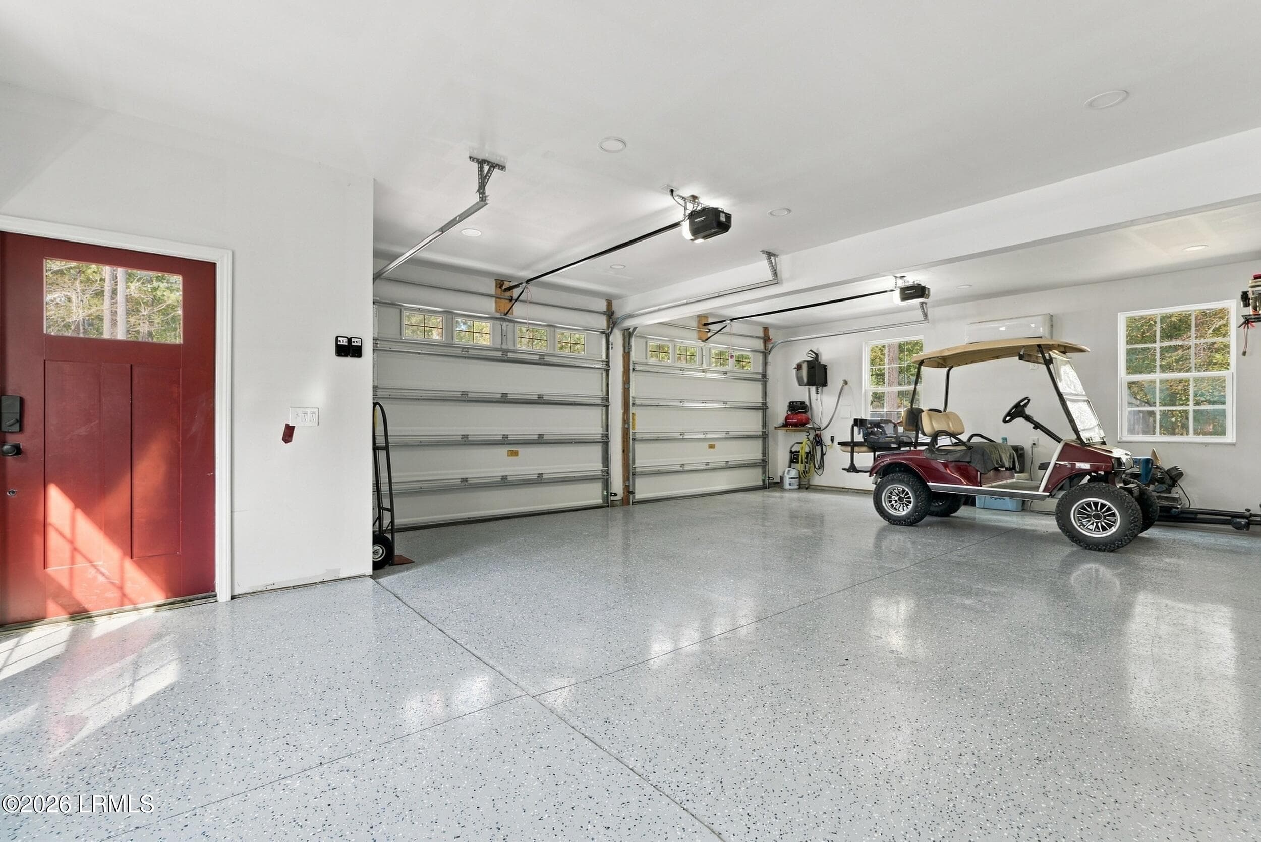 2.5 car garage - 309 Honey Hill Circle, Ridgeland, SC 29936