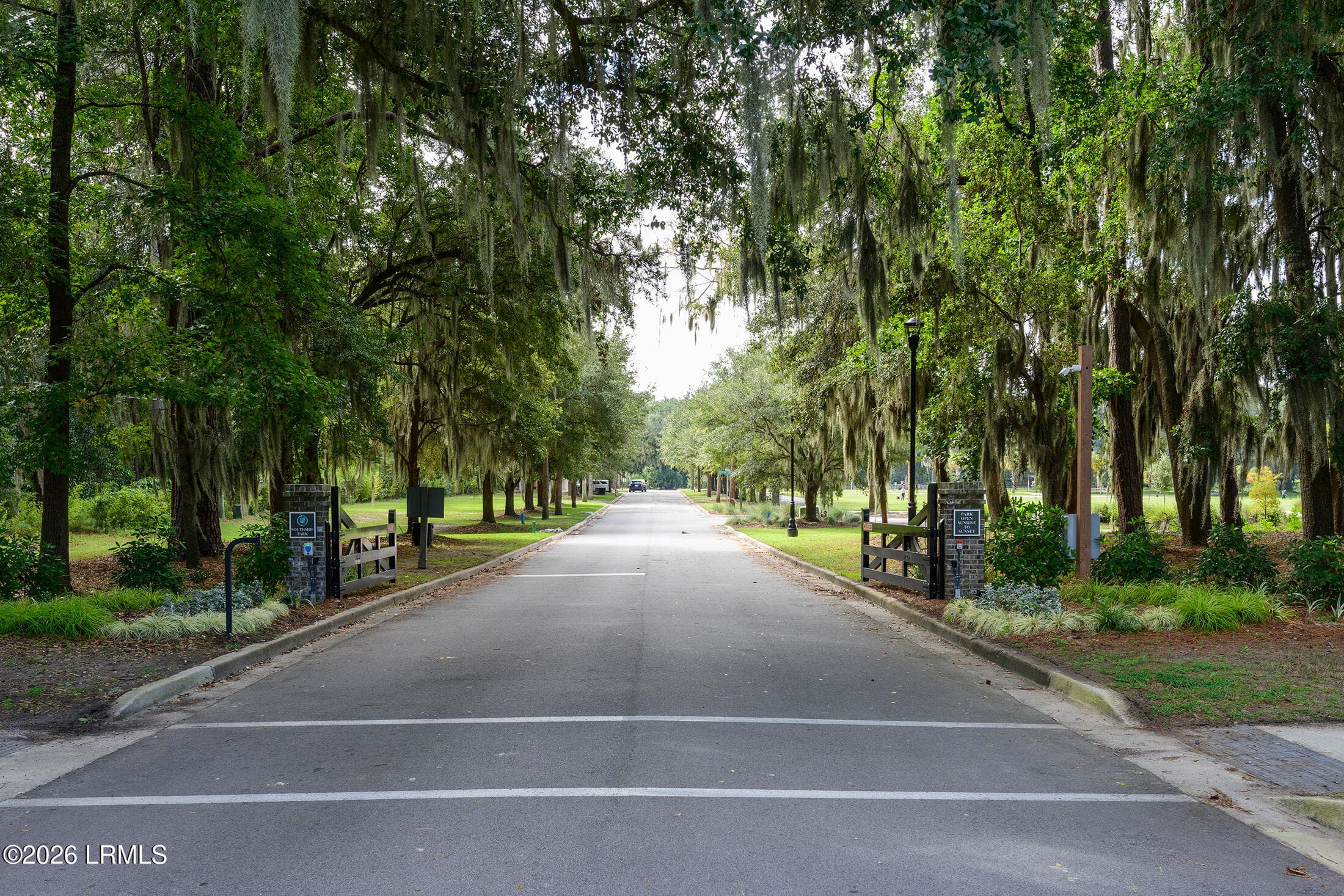 33 Southside Park Entrance - 2668 Broad Street, Beaufort, SC 29902