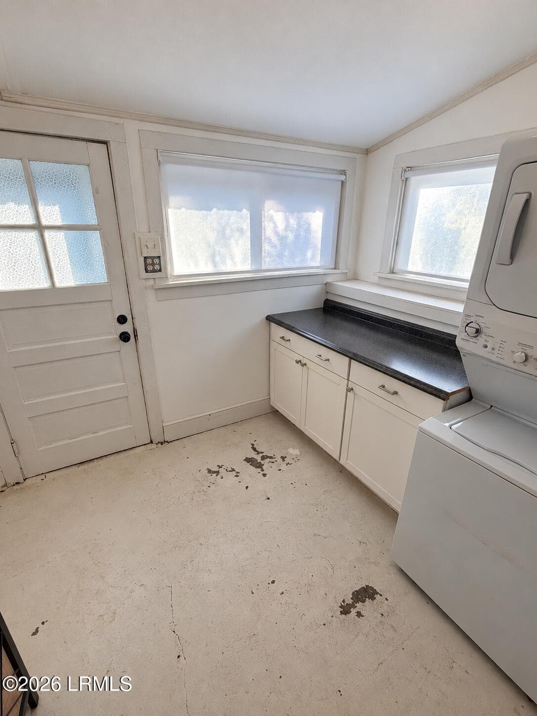 Laundry Mudroom Interior - 2708 North Street, Beaufort, SC 29902