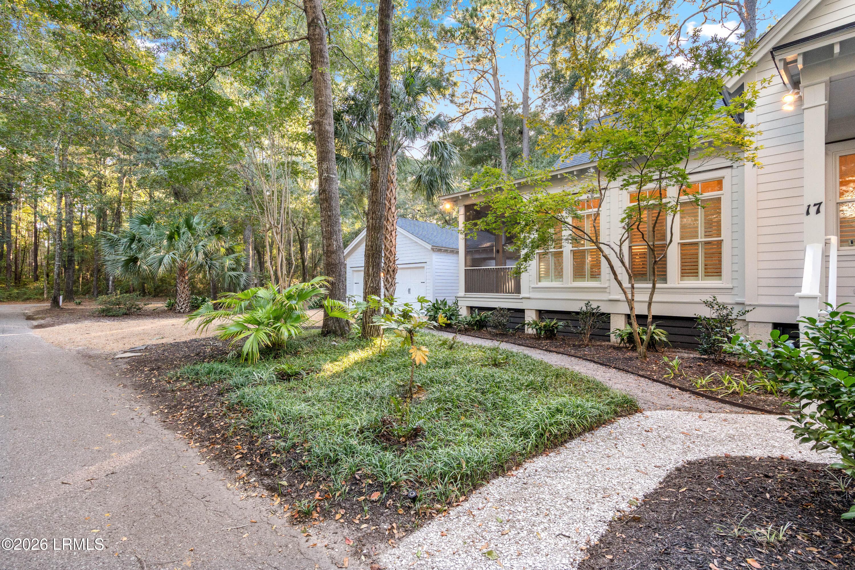 17 Newpoint-54 - 17 Newpoint Road, Beaufort, SC 29907