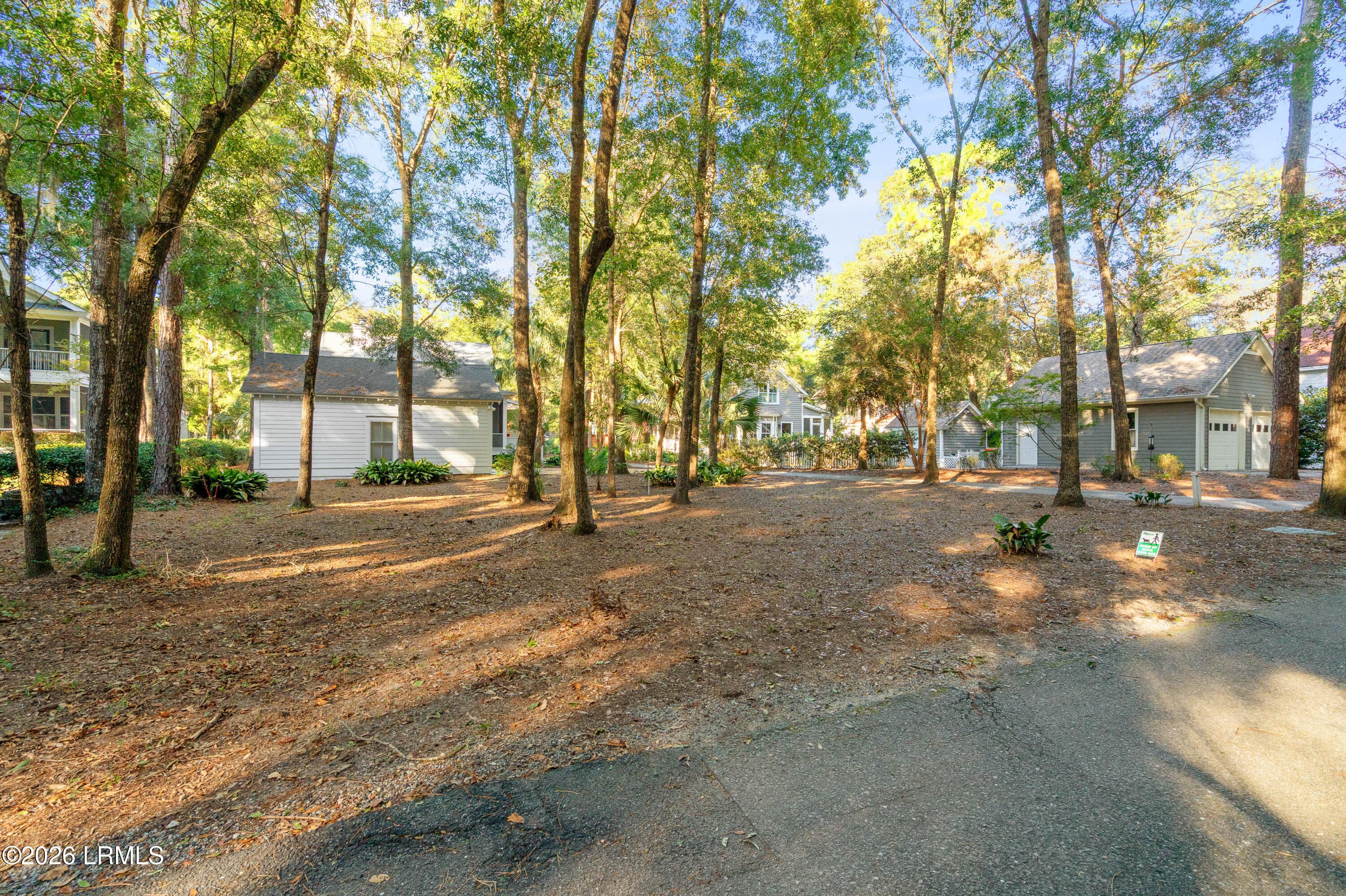 17 Newpoint-1 - 17 Newpoint Road, Beaufort, SC 29907